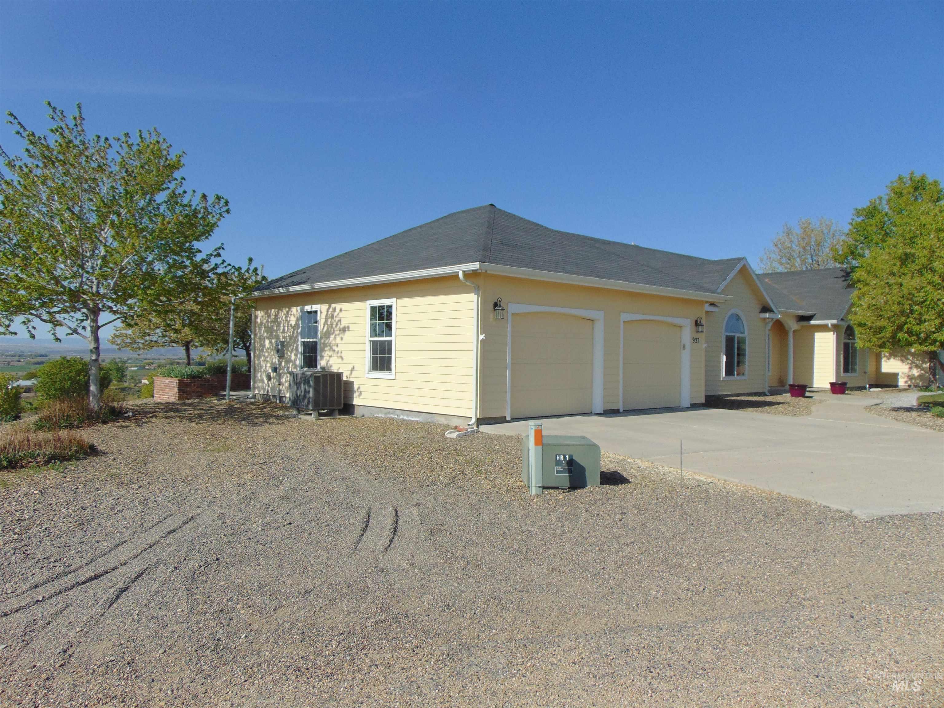 927 Haul Rd., Vale, Oregon 97918, 3 Bedrooms, 3 Bathrooms, Residential For Sale, Price $699,000, 98945540