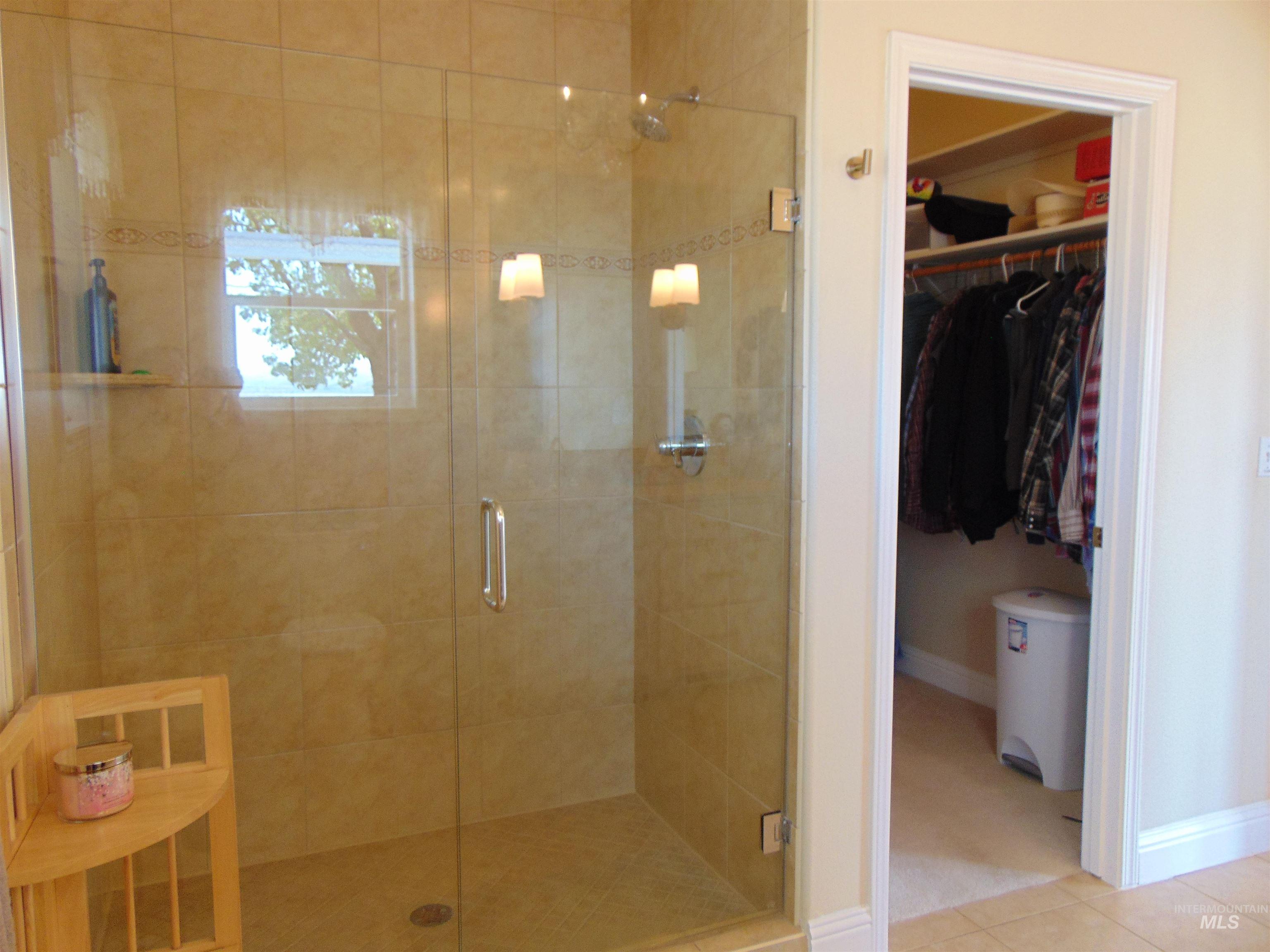 927 Haul Rd., Vale, Oregon 97918, 3 Bedrooms, 3 Bathrooms, Residential For Sale, Price $699,000, 98945540