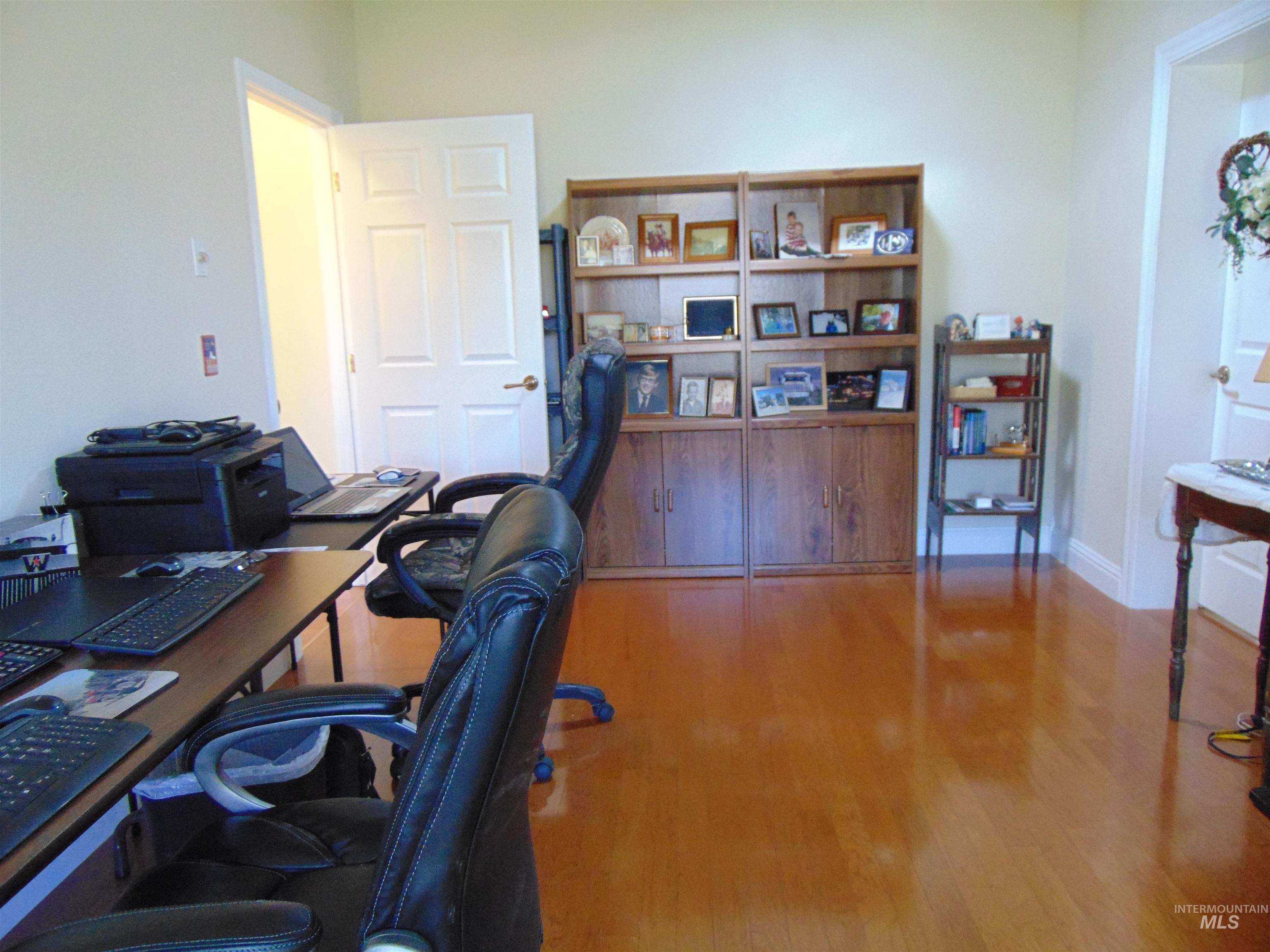 927 Haul Rd., Vale, Oregon 97918, 3 Bedrooms, 3 Bathrooms, Residential For Sale, Price $699,000, 98945540