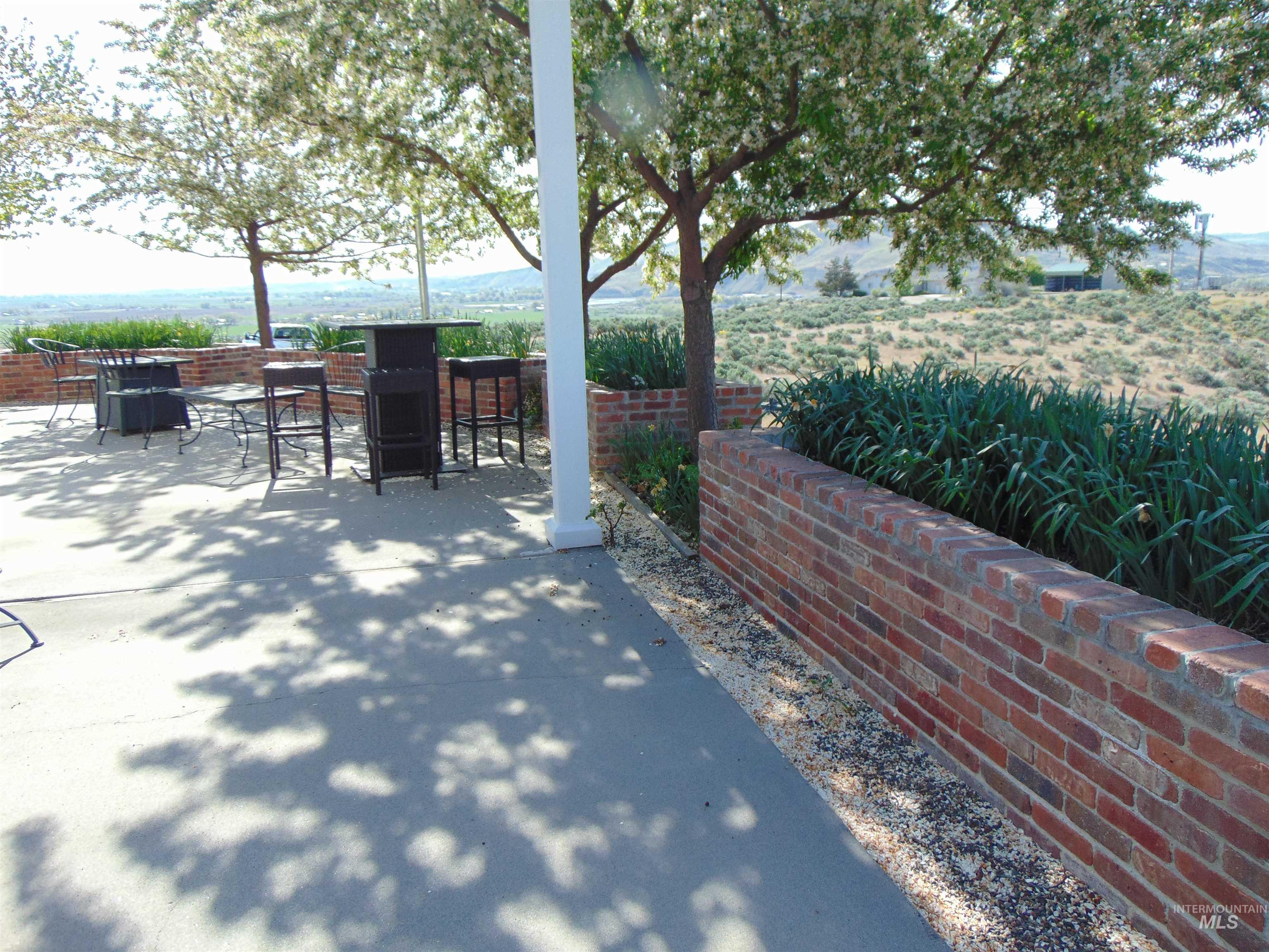 927 Haul Rd., Vale, Oregon 97918, 3 Bedrooms, 3 Bathrooms, Residential For Sale, Price $699,000, 98945540