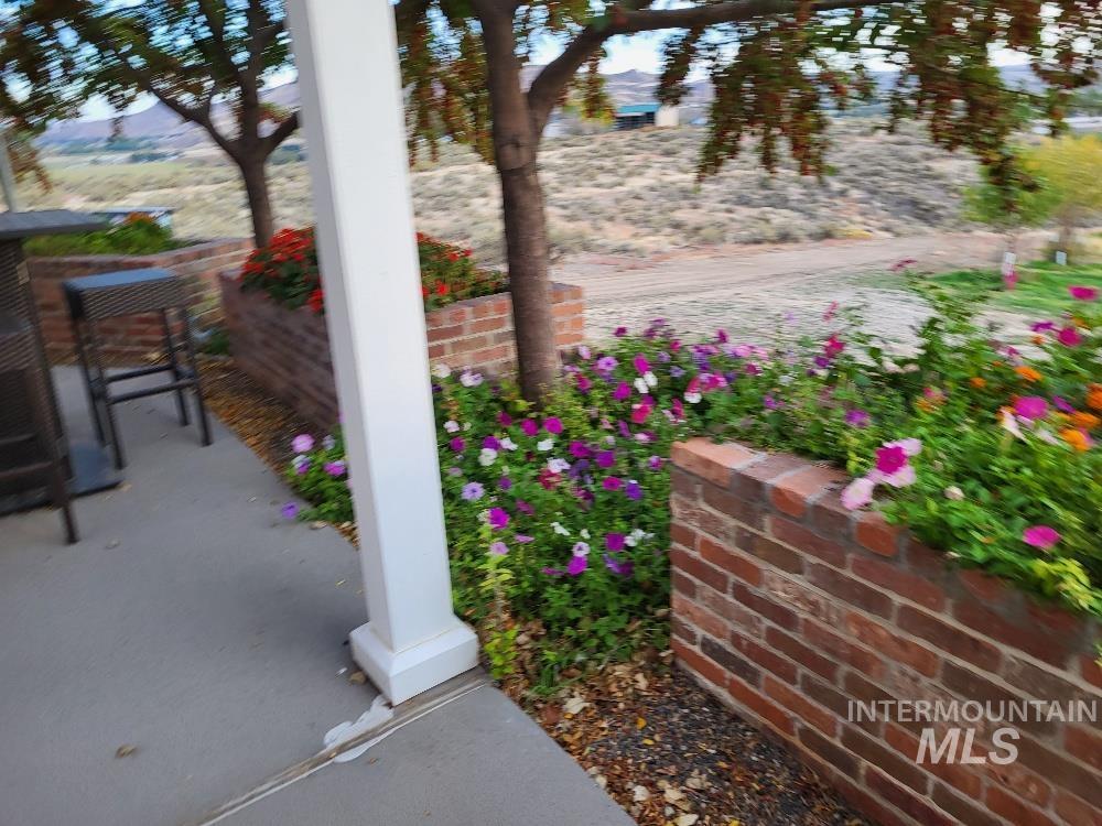 927 Haul Rd., Vale, Oregon 97918, 3 Bedrooms, 3 Bathrooms, Residential For Sale, Price $699,000, 98945540