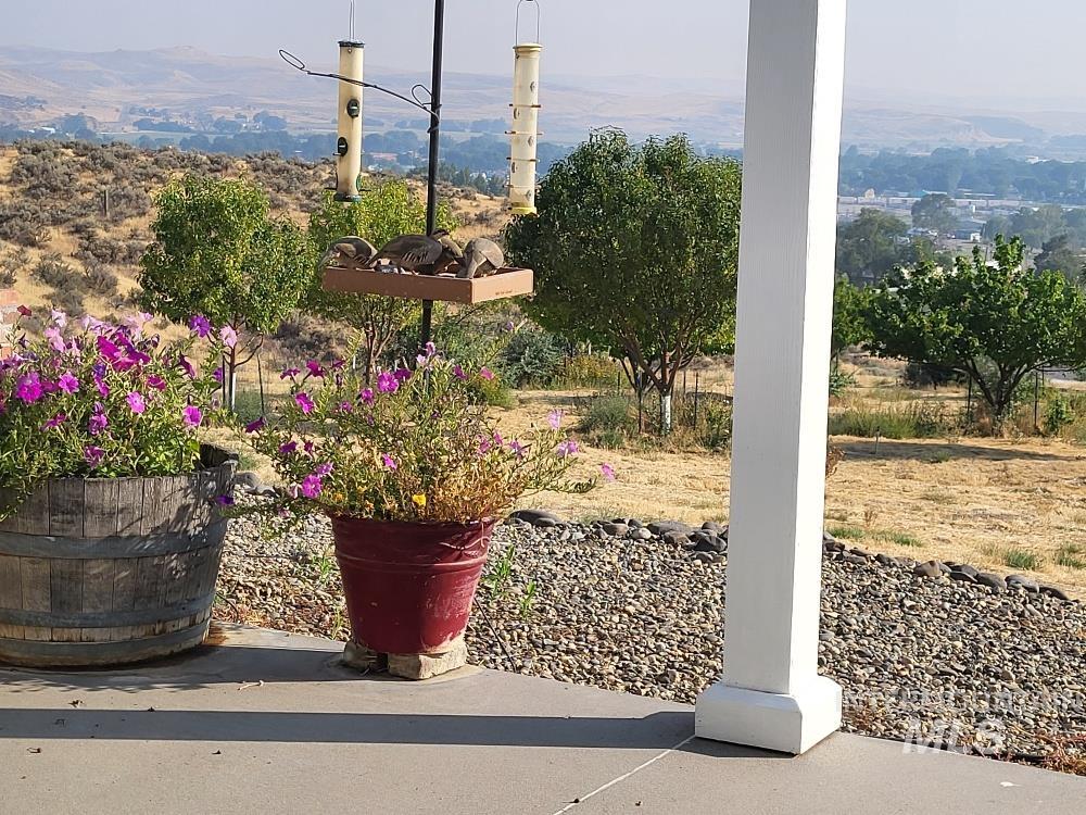 927 Haul Rd., Vale, Oregon 97918, 3 Bedrooms, 3 Bathrooms, Residential For Sale, Price $699,000, 98945540