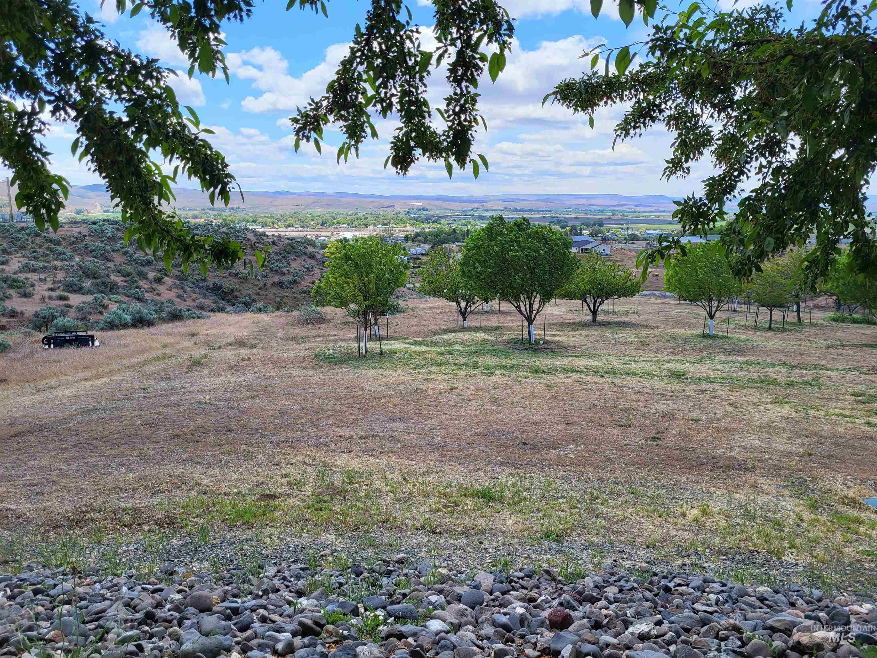 927 Haul Rd., Vale, Oregon 97918, 3 Bedrooms, 3 Bathrooms, Residential For Sale, Price $699,000, 98945540