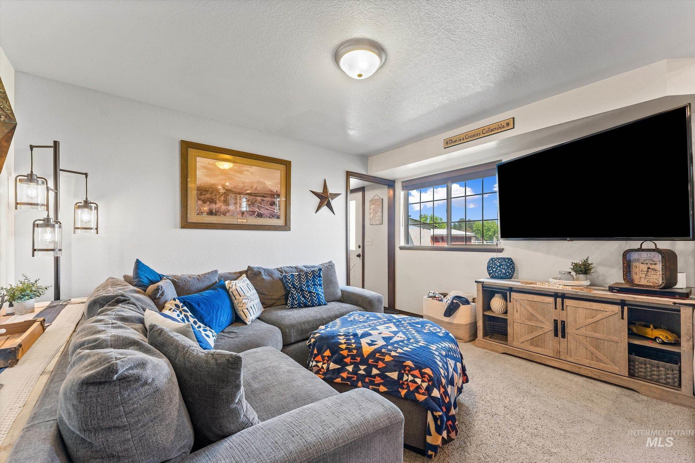 1440 N Meridian Rd., Eagle, Idaho 83616, 5 Bedrooms, 4 Bathrooms, Residential For Sale, Price $1,499,777, 98945558