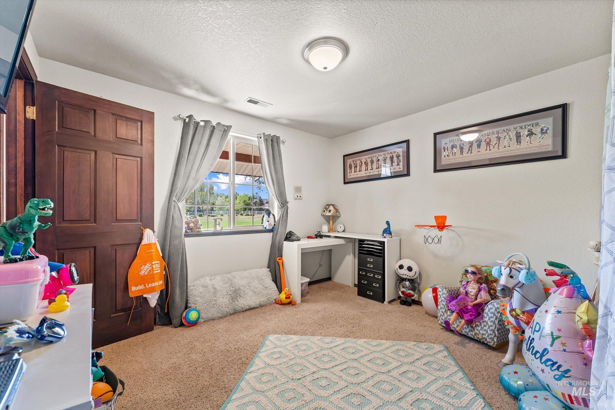 1440 N Meridian Rd., Eagle, Idaho 83616, 5 Bedrooms, 4 Bathrooms, Residential For Sale, Price $1,499,777, 98945558