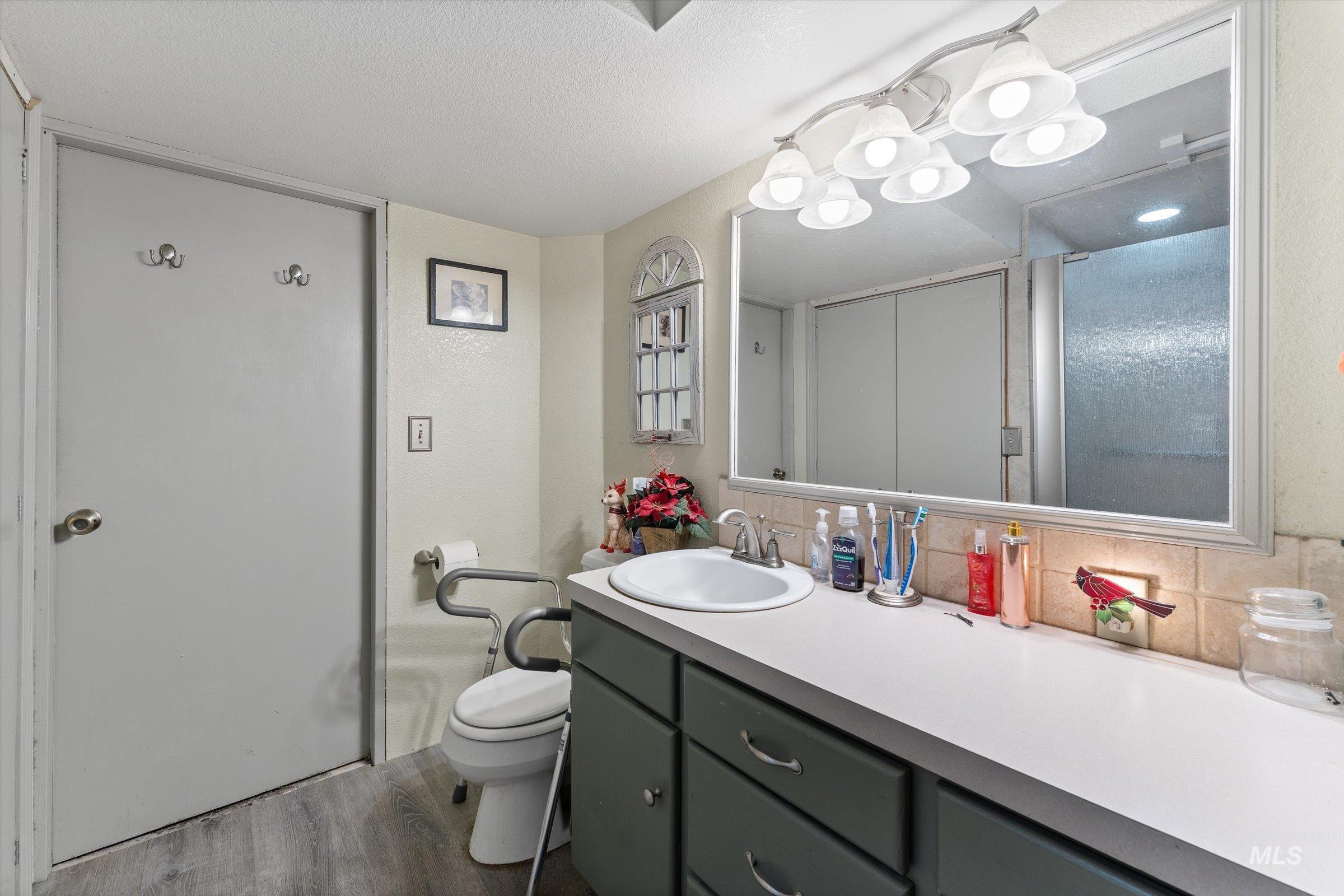 1440 N Meridian Rd., Eagle, Idaho 83616, 5 Bedrooms, 4 Bathrooms, Residential For Sale, Price $1,499,777, 98945558