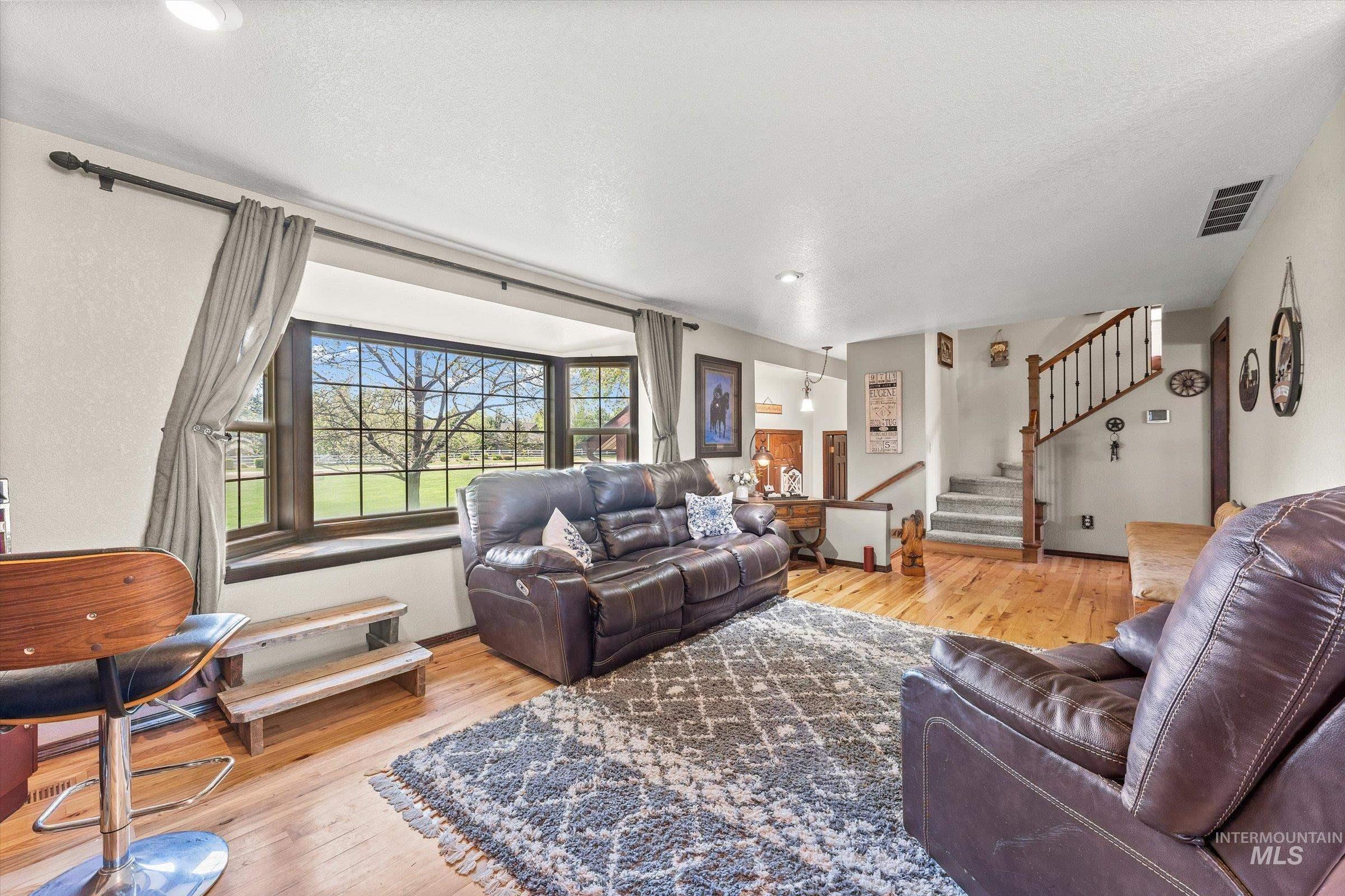 1440 N Meridian Rd., Eagle, Idaho 83616, 5 Bedrooms, 4 Bathrooms, Residential For Sale, Price $1,499,777, 98945558