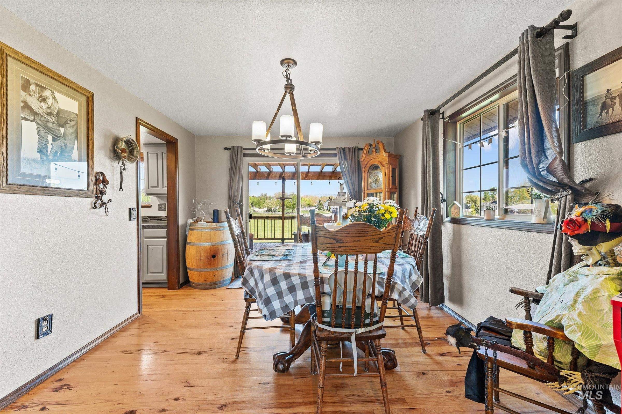 1440 N Meridian Rd., Eagle, Idaho 83616, 5 Bedrooms, 4 Bathrooms, Residential For Sale, Price $1,499,777, 98945558