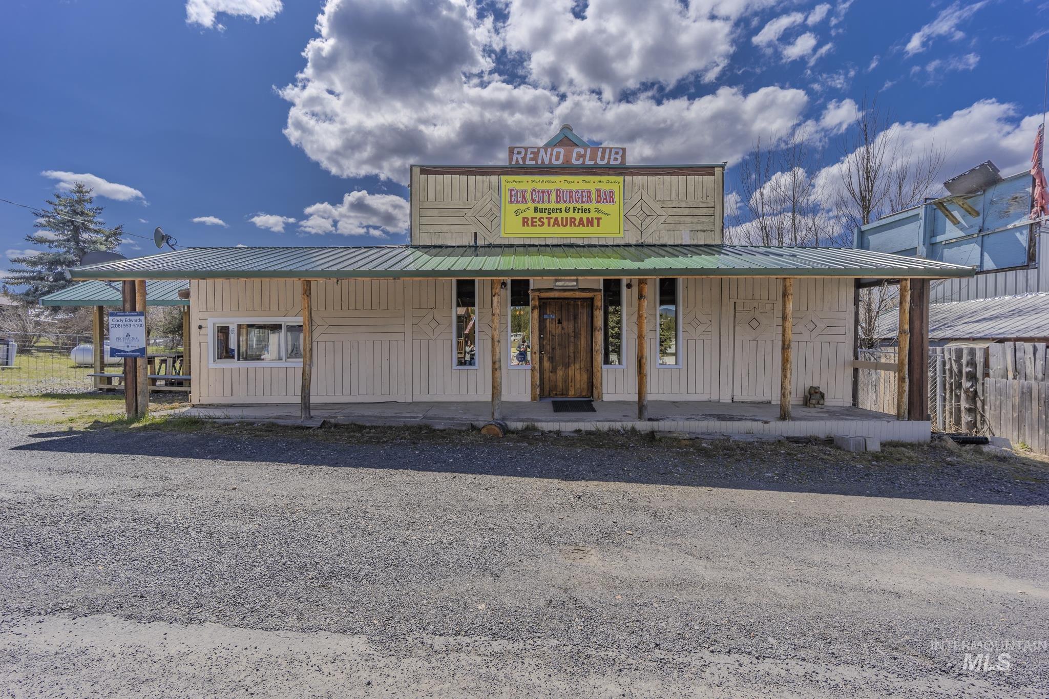 308 Main Street, Elk City, Idaho 83525, 1 Bedroom, 2 Bathrooms, Residential For Sale, Price $219,000, 98945572