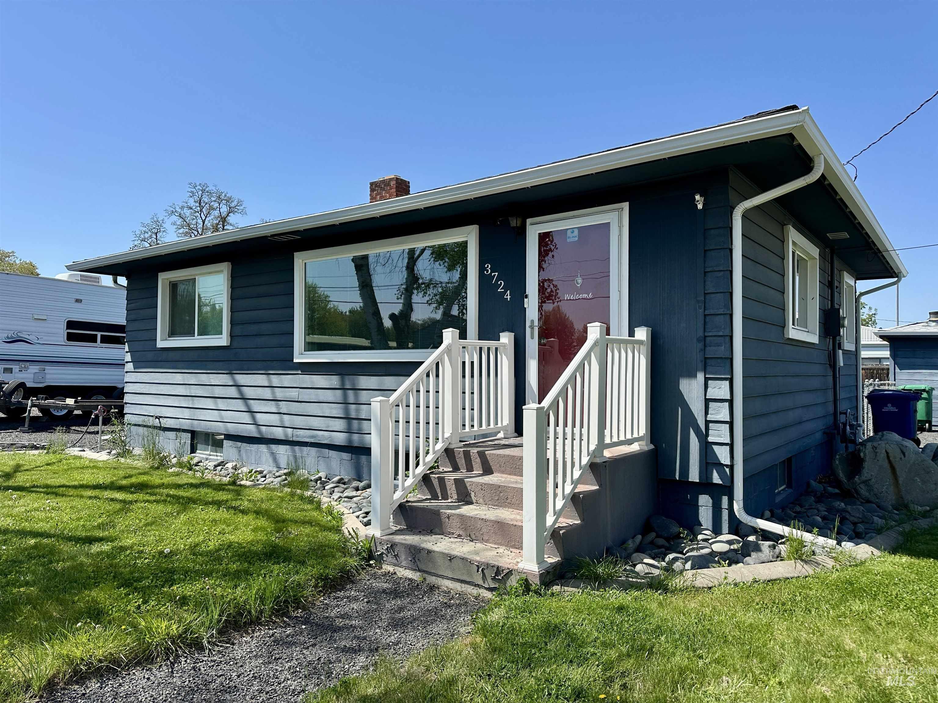 3724 21st St, Lewiston, Idaho 83501, 2 Bedrooms, 1 Bathroom, Residential For Sale, Price $349,000, 98945588