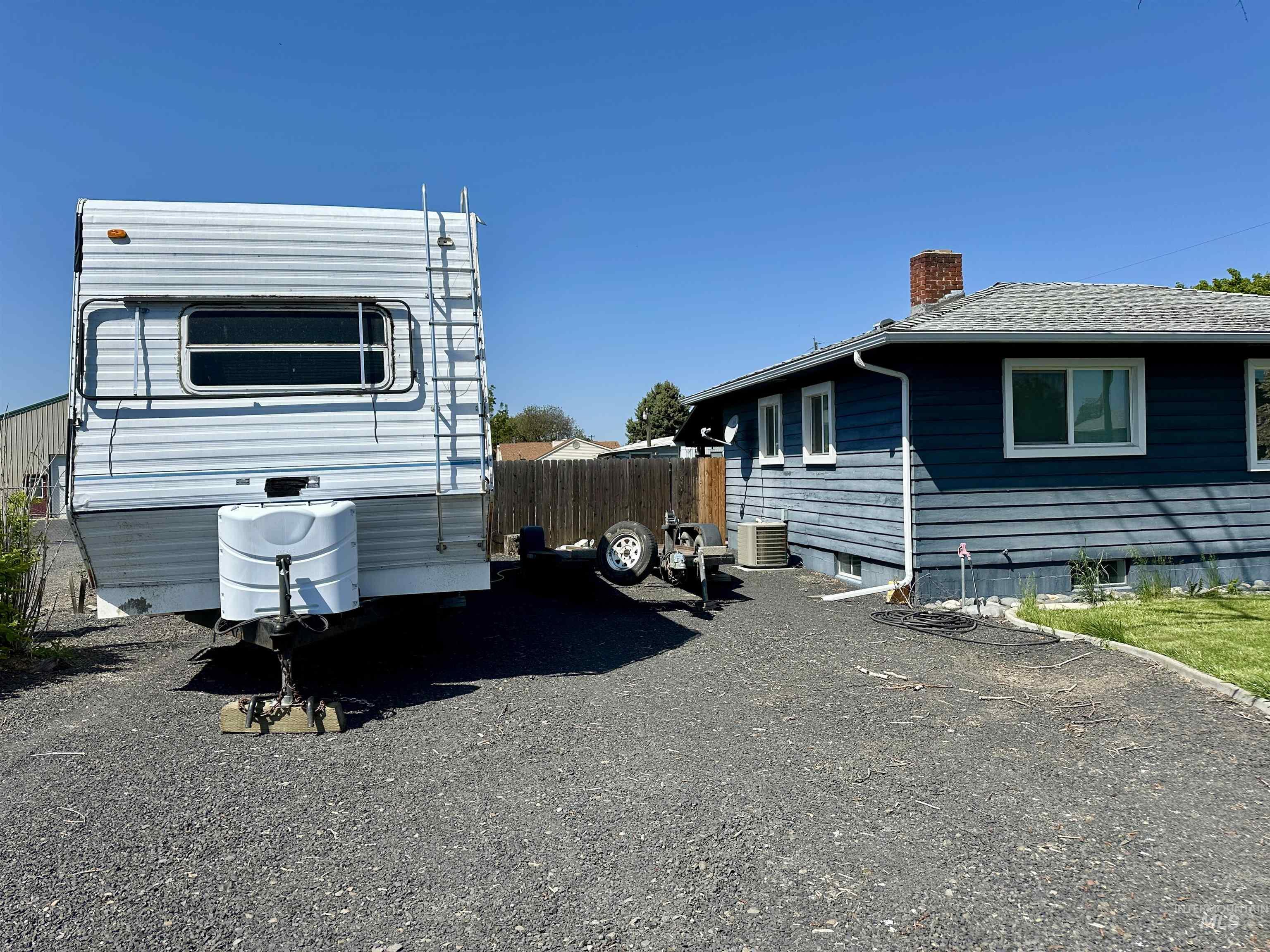 3724 21st St, Lewiston, Idaho 83501, 2 Bedrooms, 1 Bathroom, Residential For Sale, Price $349,000, 98945588
