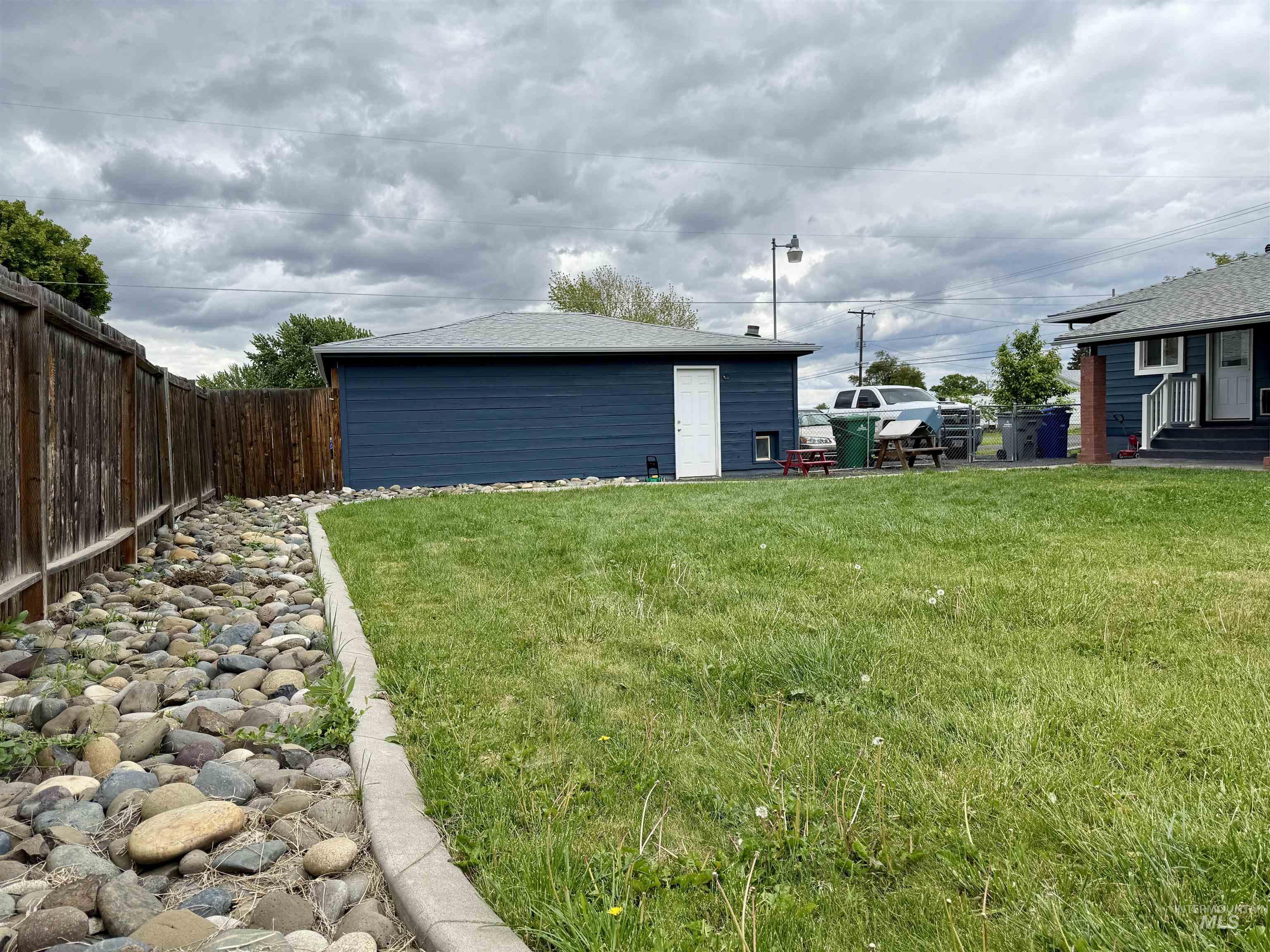 3724 21st St, Lewiston, Idaho 83501, 2 Bedrooms, 1 Bathroom, Residential For Sale, Price $349,000, 98945588