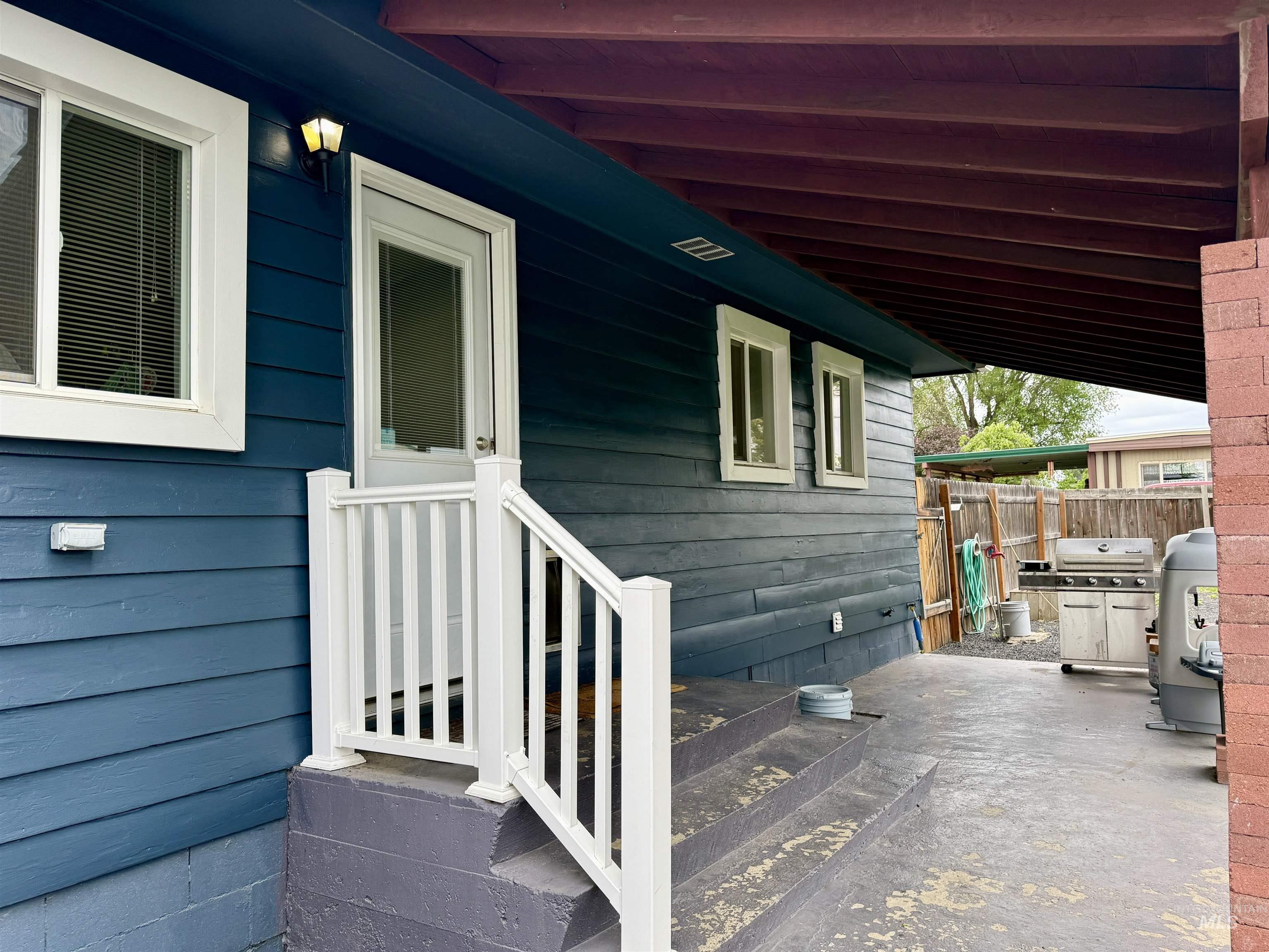 3724 21st St, Lewiston, Idaho 83501, 2 Bedrooms, 1 Bathroom, Residential For Sale, Price $349,000, 98945588