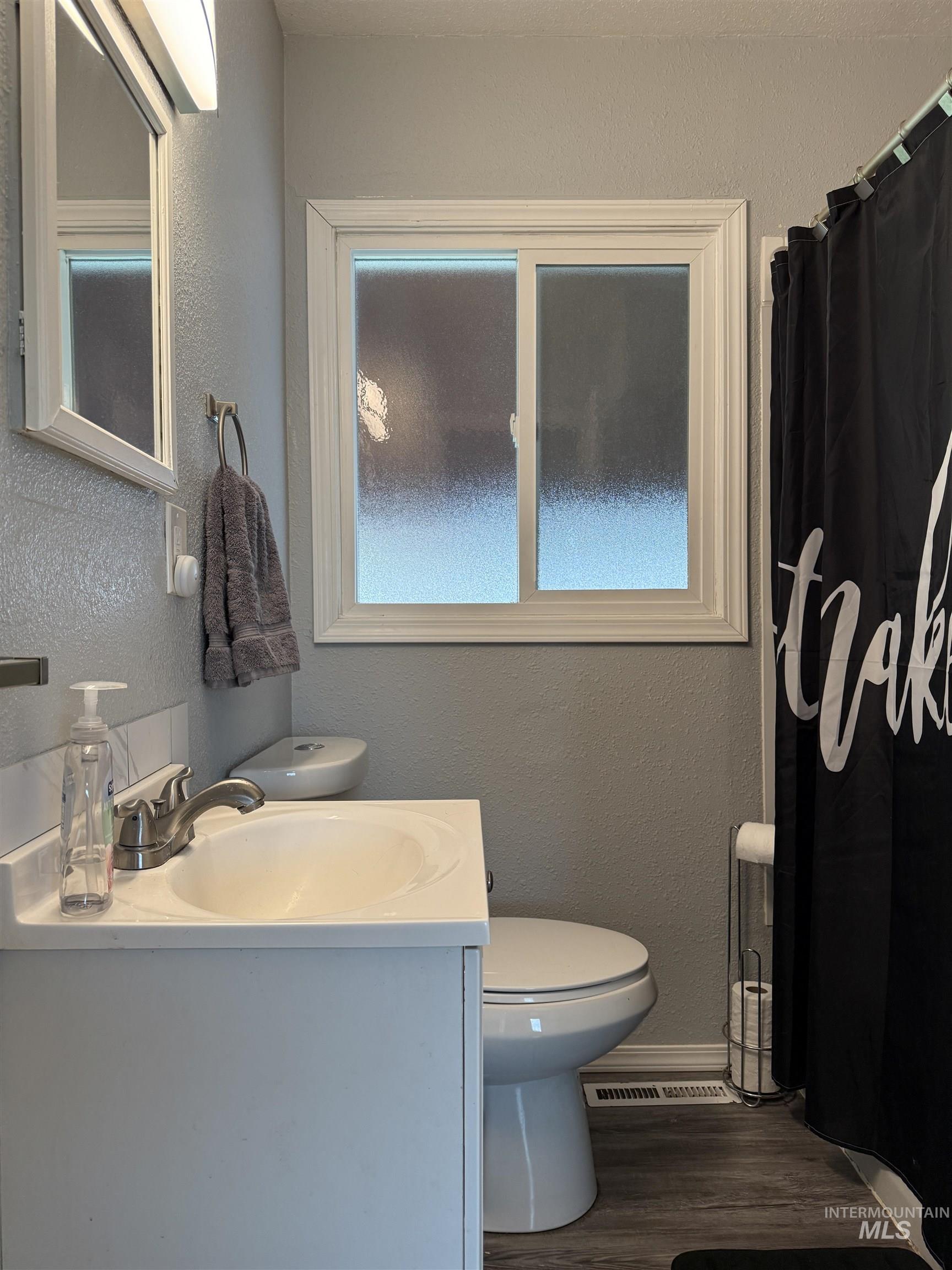 3724 21st St, Lewiston, Idaho 83501, 2 Bedrooms, 1 Bathroom, Residential For Sale, Price $349,000, 98945588