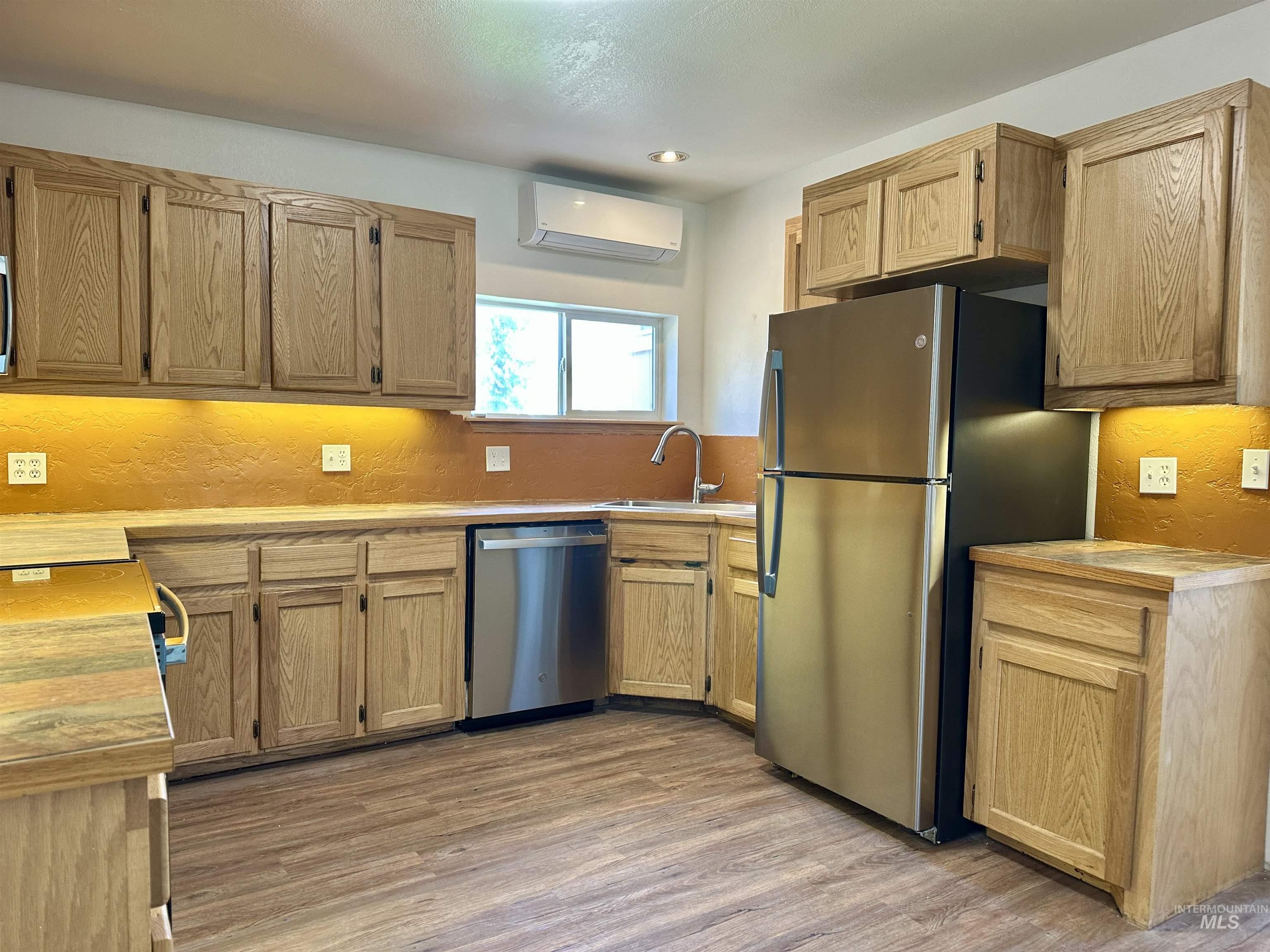 408 Walnut St, Nezperce, Idaho 83543, 3 Bedrooms, 2 Bathrooms, Residential For Sale, Price $229,900, 98945615