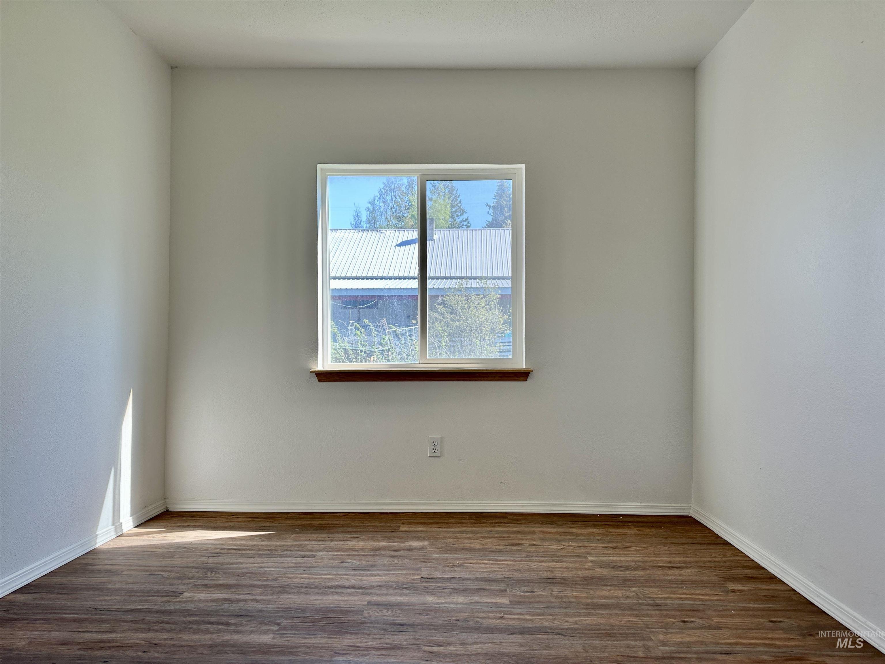 408 Walnut St, Nezperce, Idaho 83543, 3 Bedrooms, 2 Bathrooms, Residential For Sale, Price $229,900, 98945615