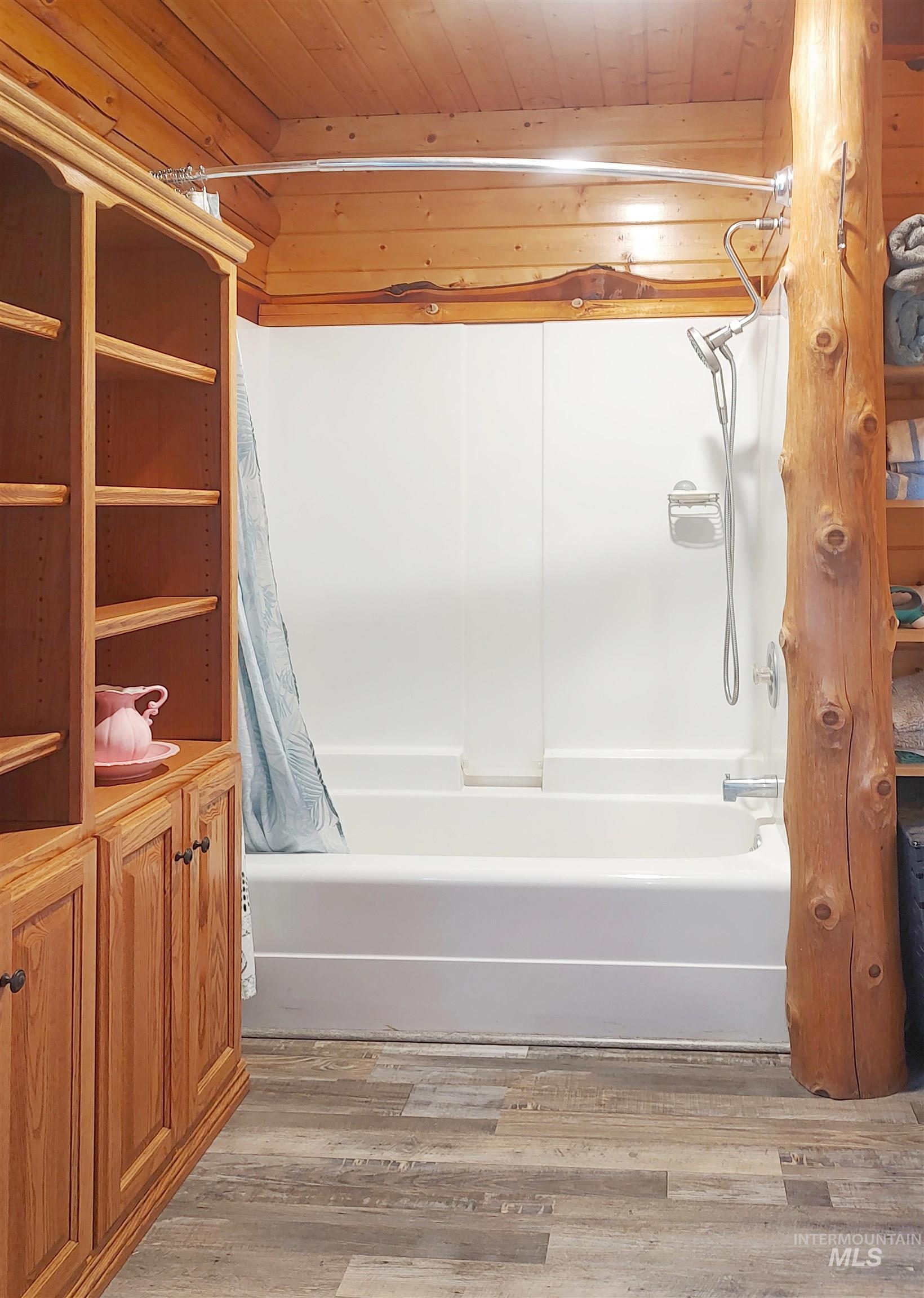 673 Neighbors Lane, Orofino, Idaho 83544, 3 Bedrooms, 2 Bathrooms, Residential For Sale, Price $549,000, 98945618