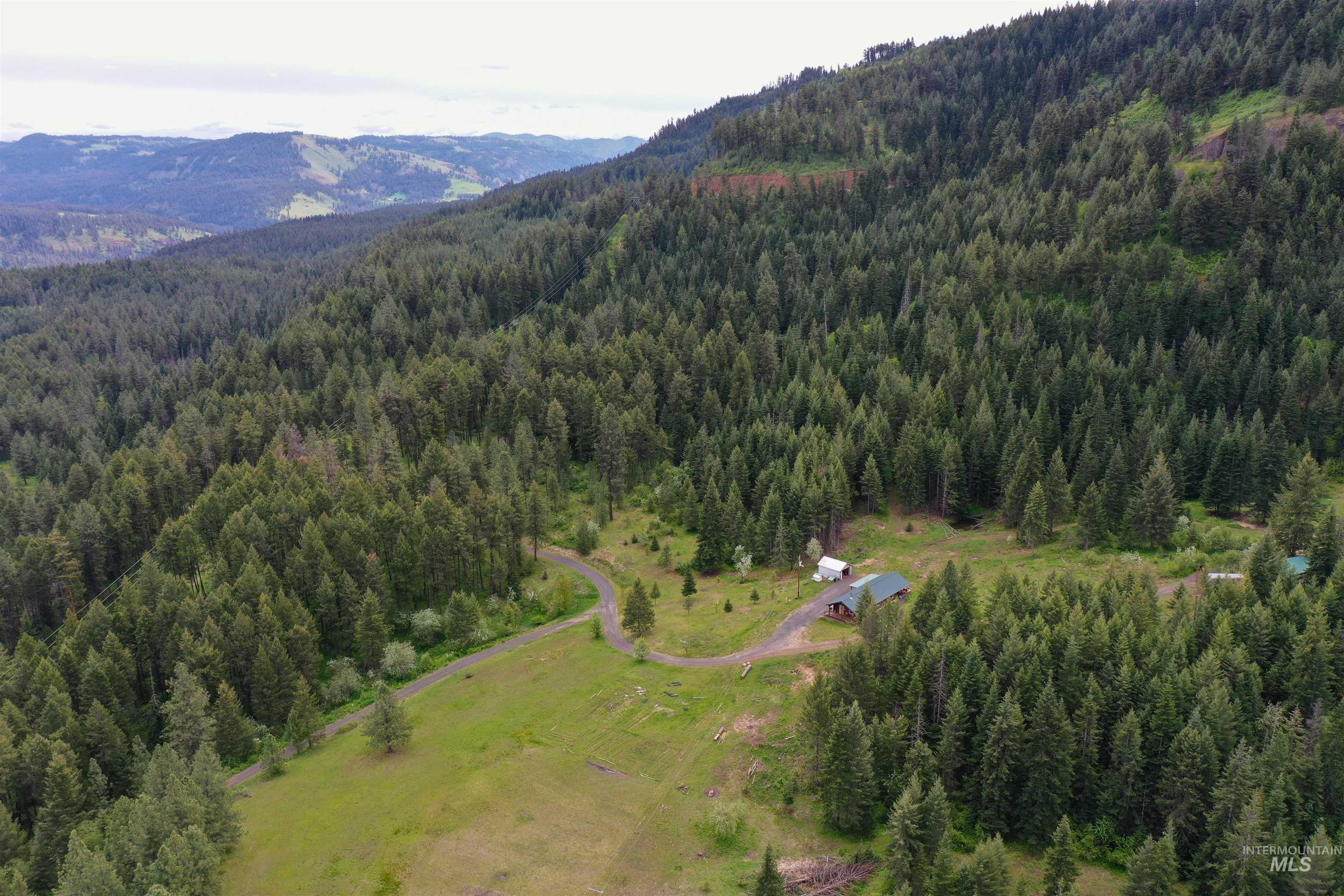 673 Neighbors Lane, Orofino, Idaho 83544, 3 Bedrooms, 2 Bathrooms, Residential For Sale, Price $549,000, 98945618