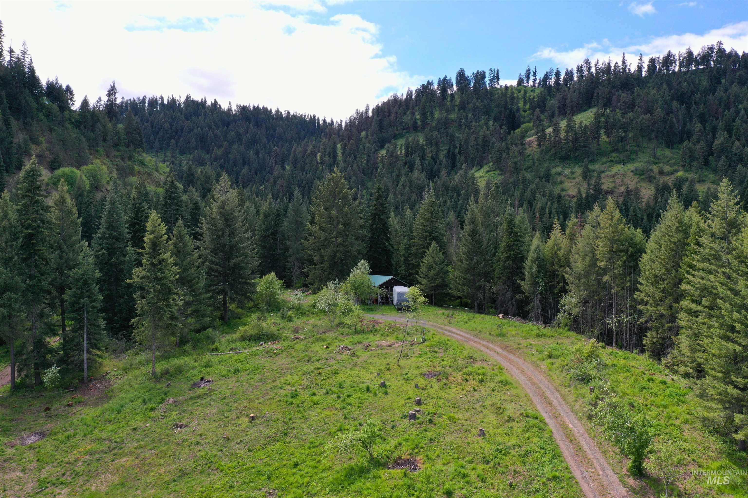 673 Neighbors Lane, Orofino, Idaho 83544, 3 Bedrooms, 2 Bathrooms, Residential For Sale, Price $549,000, 98945618