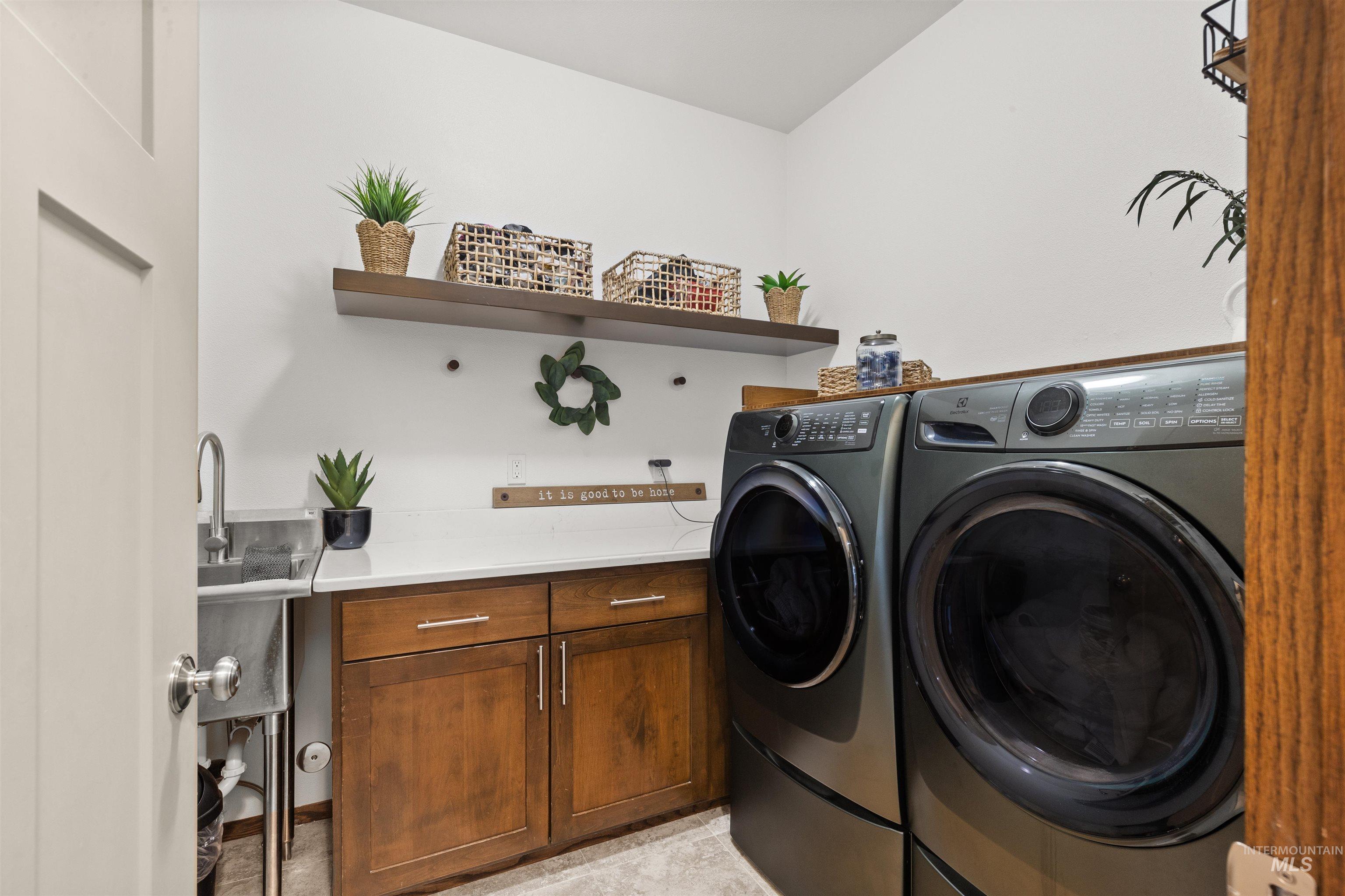 2510 Westridge Court, Clarkston, Washington 99403, 4 Bedrooms, 3 Bathrooms, Residential For Sale, Price $675,000, 98945655