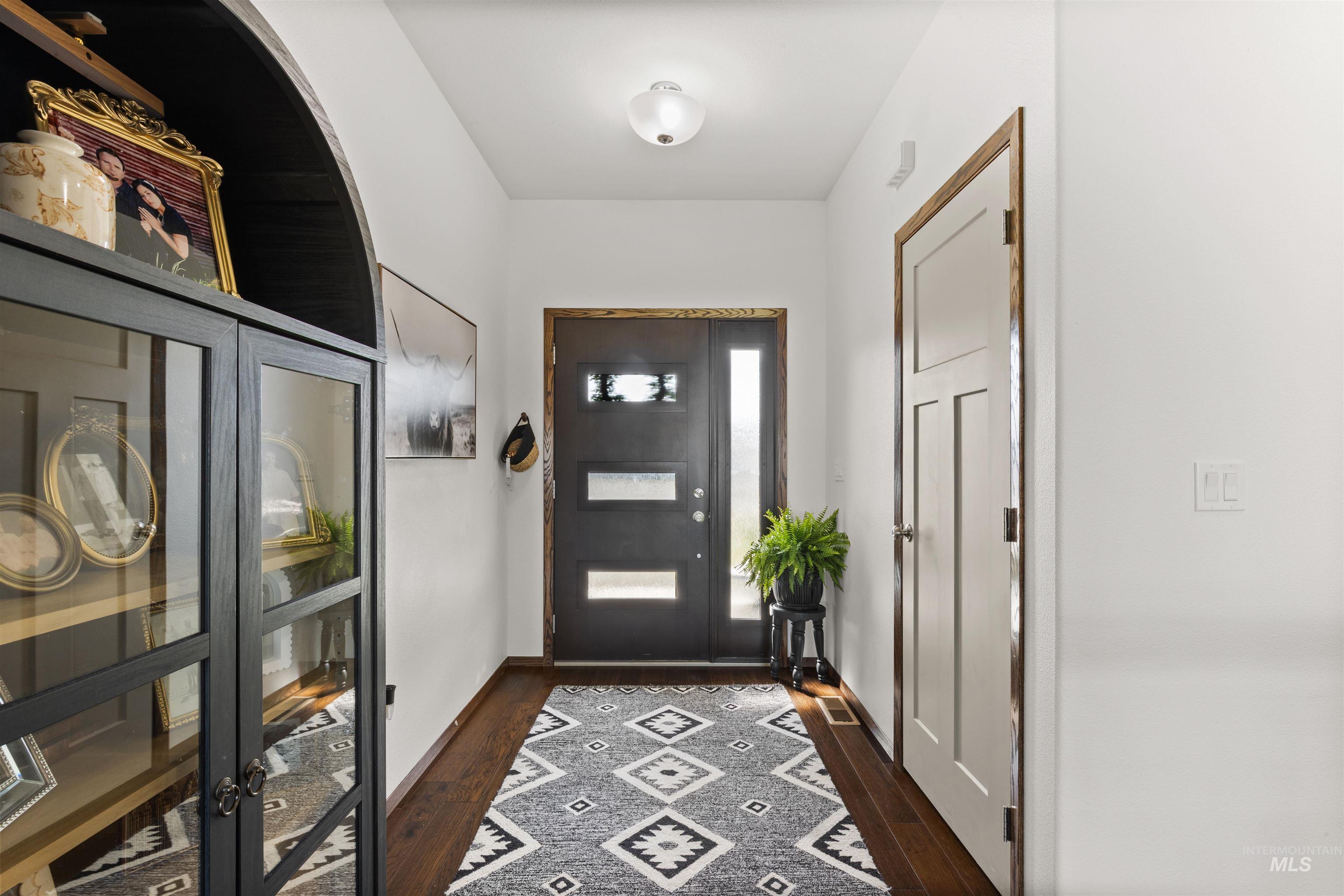 2510 Westridge Court, Clarkston, Washington 99403, 4 Bedrooms, 3 Bathrooms, Residential For Sale, Price $675,000, 98945655