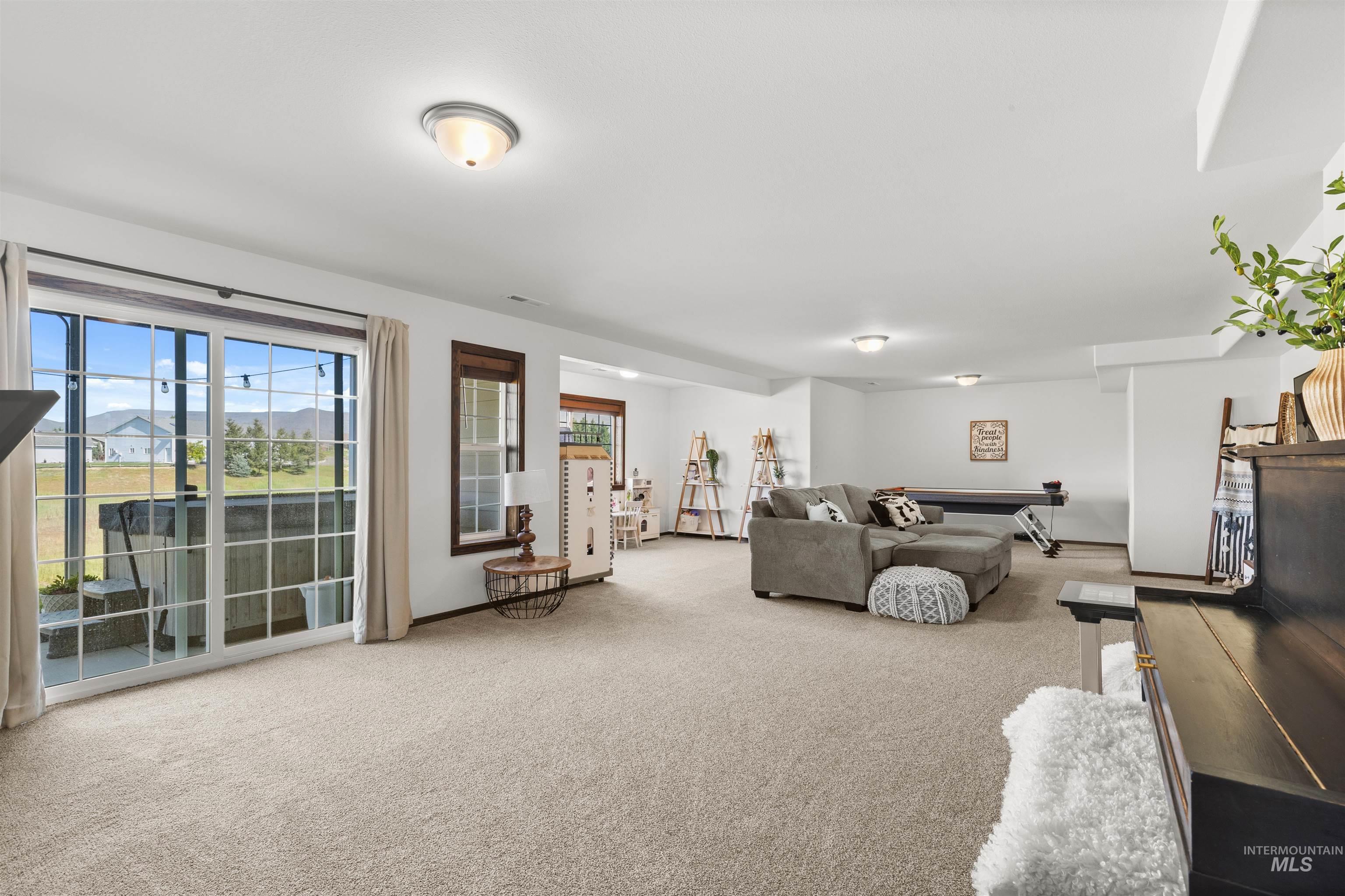 2510 Westridge Court, Clarkston, Washington 99403, 4 Bedrooms, 3 Bathrooms, Residential For Sale, Price $675,000, 98945655