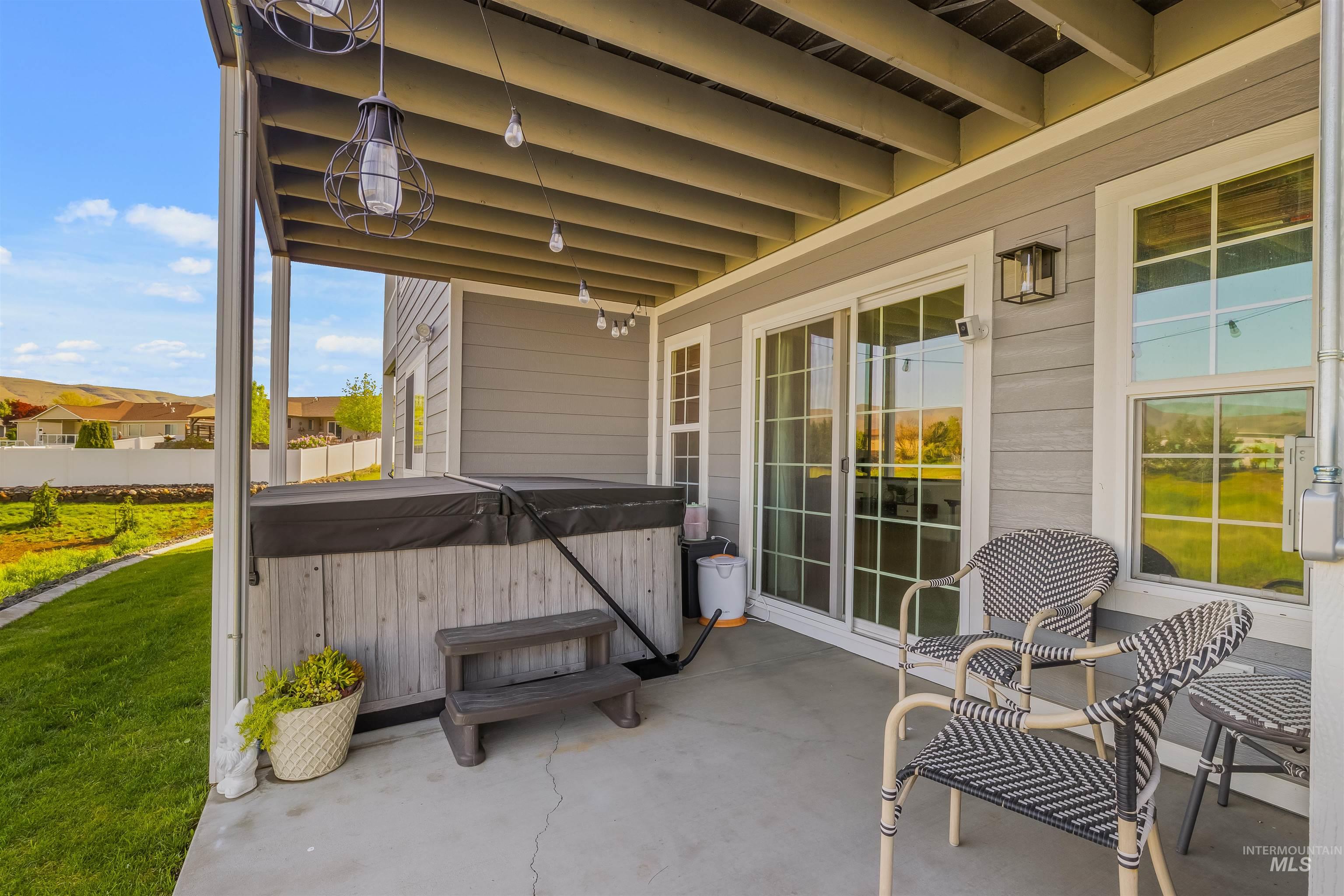 2510 Westridge Court, Clarkston, Washington 99403, 4 Bedrooms, 3 Bathrooms, Residential For Sale, Price $675,000, 98945655