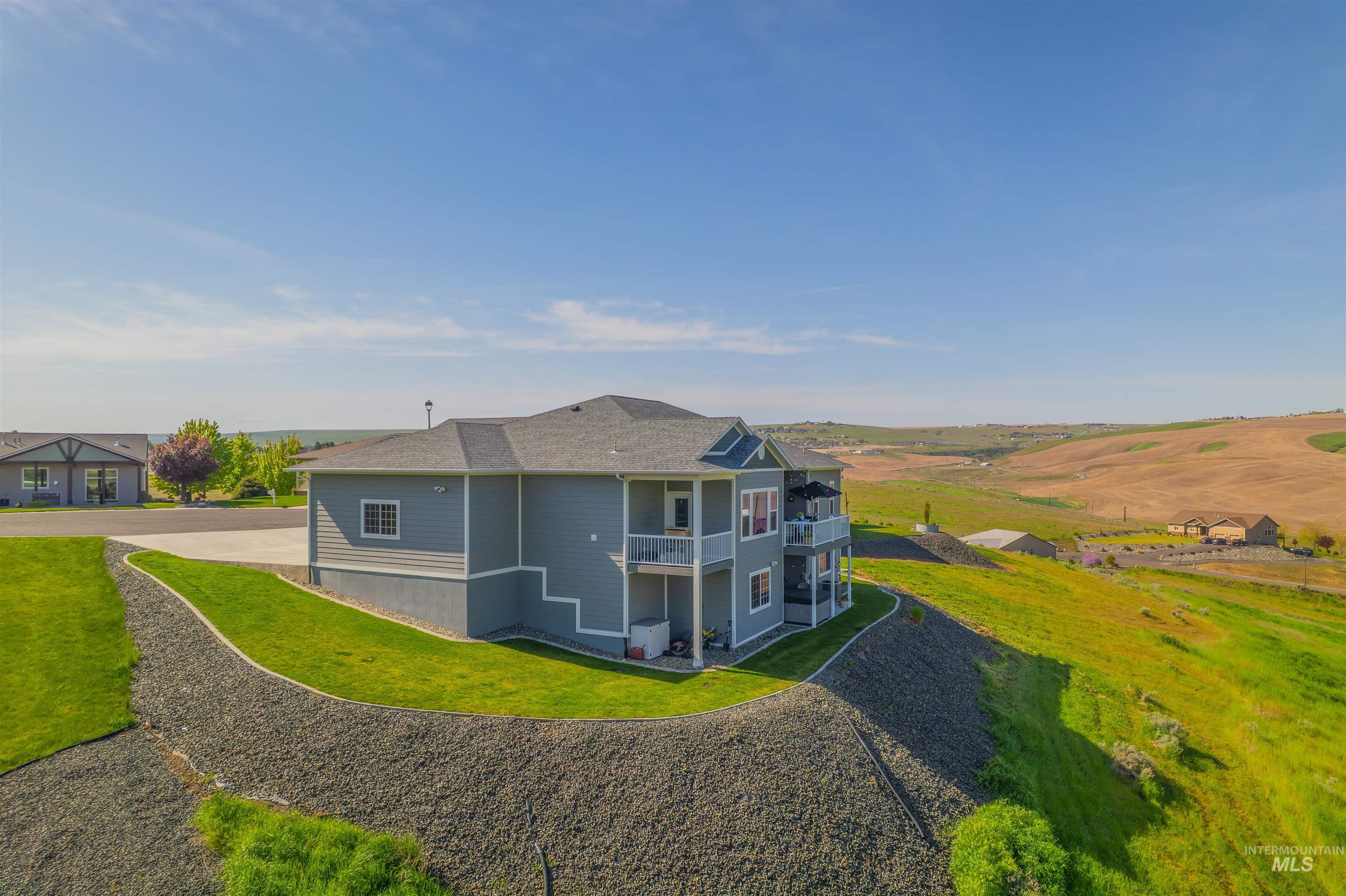 2510 Westridge Court, Clarkston, Washington 99403, 4 Bedrooms, 3 Bathrooms, Residential For Sale, Price $675,000, 98945655