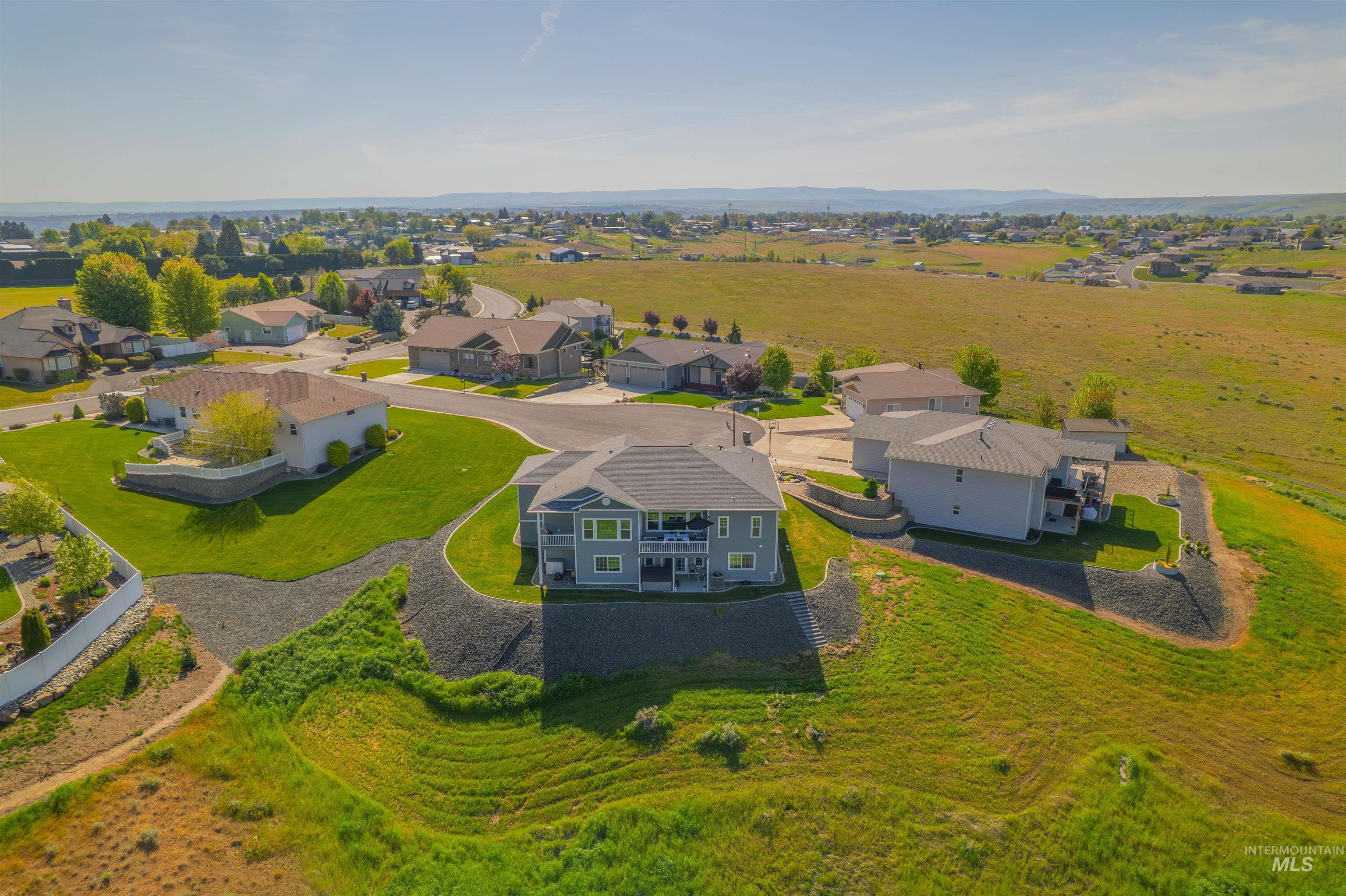 2510 Westridge Court, Clarkston, Washington 99403, 4 Bedrooms, 3 Bathrooms, Residential For Sale, Price $675,000, 98945655