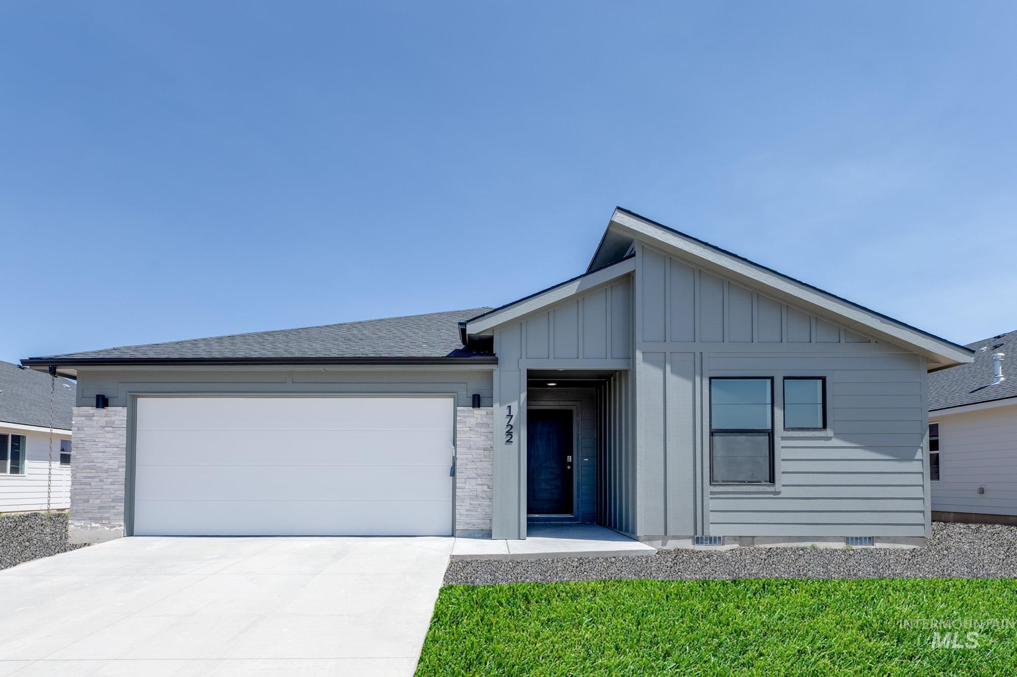 1722 SW Besra Dr, Mountain Home, Idaho 83647, 3 Bedrooms, 2 Bathrooms, Residential For Sale, Price $359,990, 98945660
