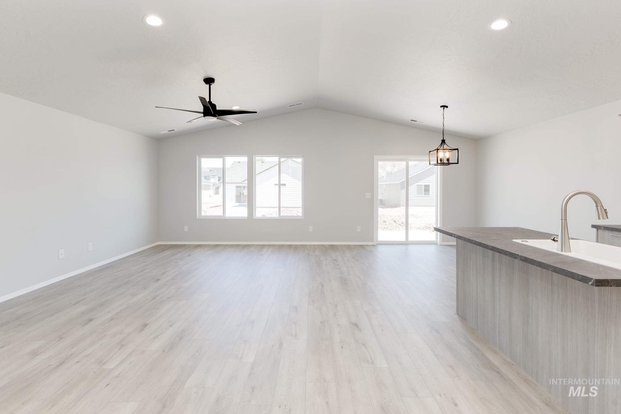 1722 SW Besra Dr, Mountain Home, Idaho 83647, 3 Bedrooms, 2 Bathrooms, Residential For Sale, Price $359,990, 98945660