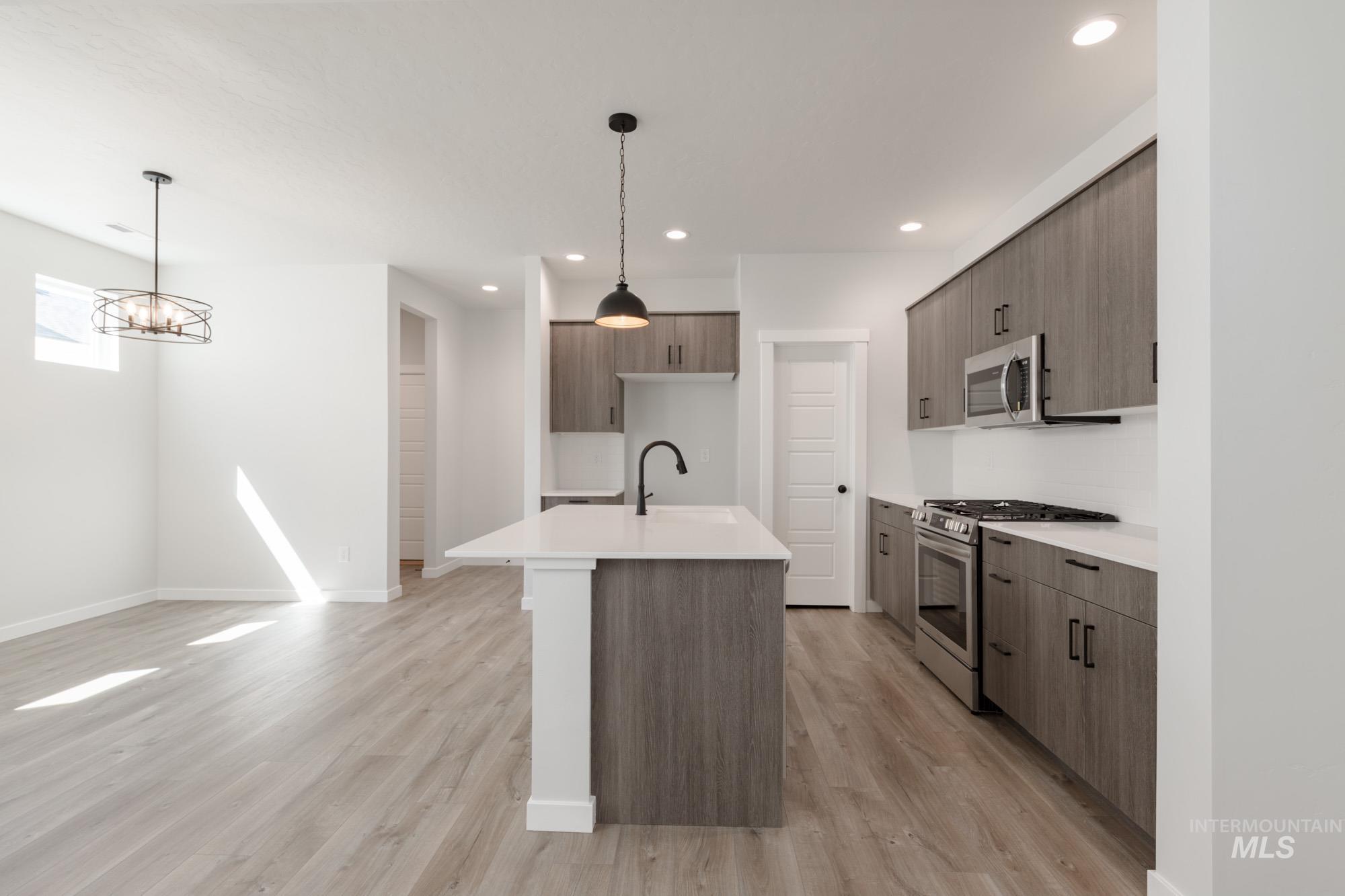 4429 N Magical Creek Ave, Meridian, Idaho 83646, 3 Bedrooms, 2.5 Bathrooms, Residential For Sale, Price $418,990, 98945679