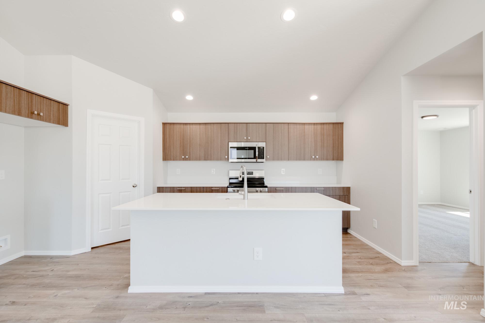 7355 E Marble Springs Dr, Nampa, Idaho 83687, 4 Bedrooms, 2 Bathrooms, Residential For Sale, Price $454,990, 98945696