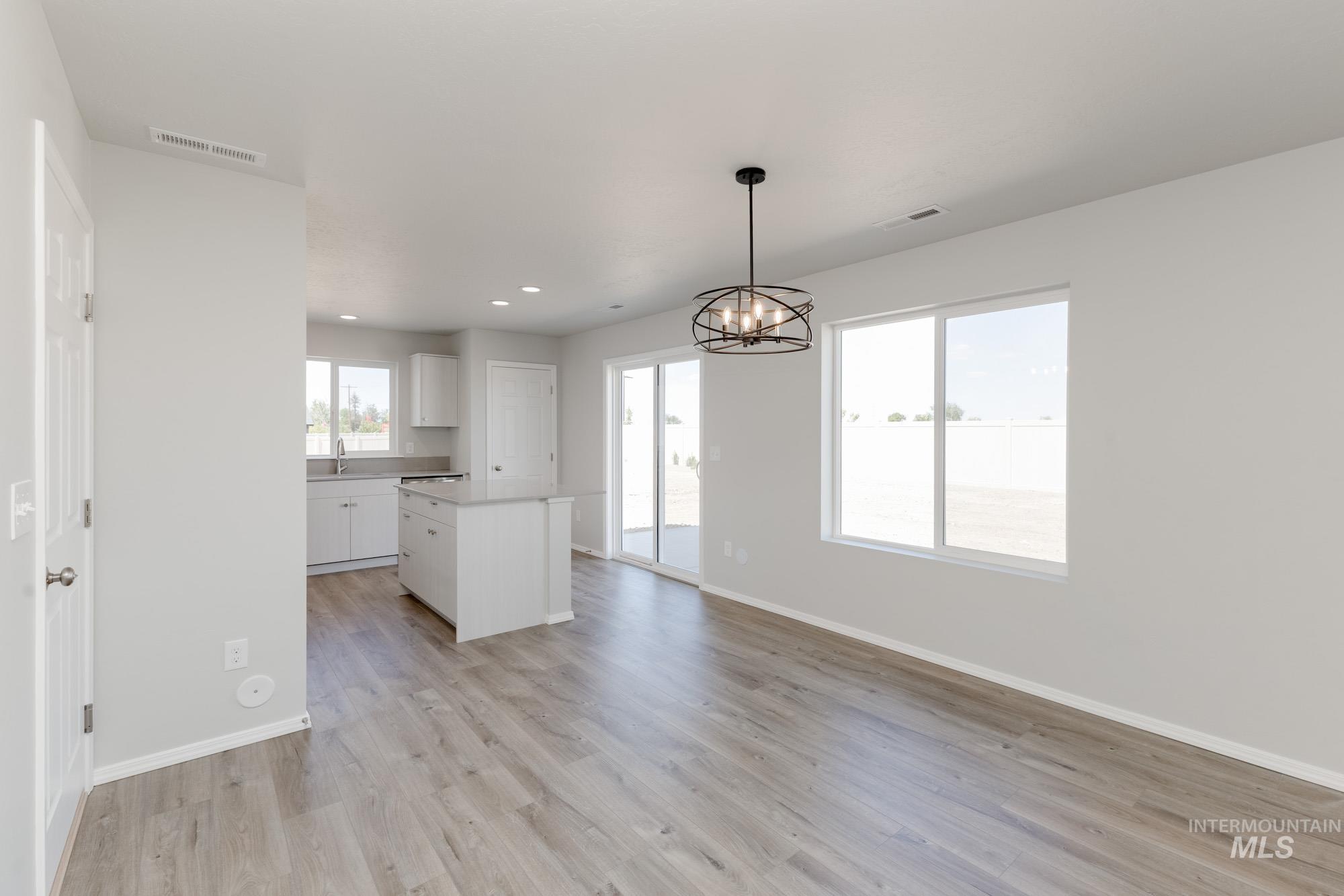 5209 Malachite St, Caldwell, Idaho 83605, 4 Bedrooms, 2.5 Bathrooms, Residential For Sale, Price $439,990, 98945706