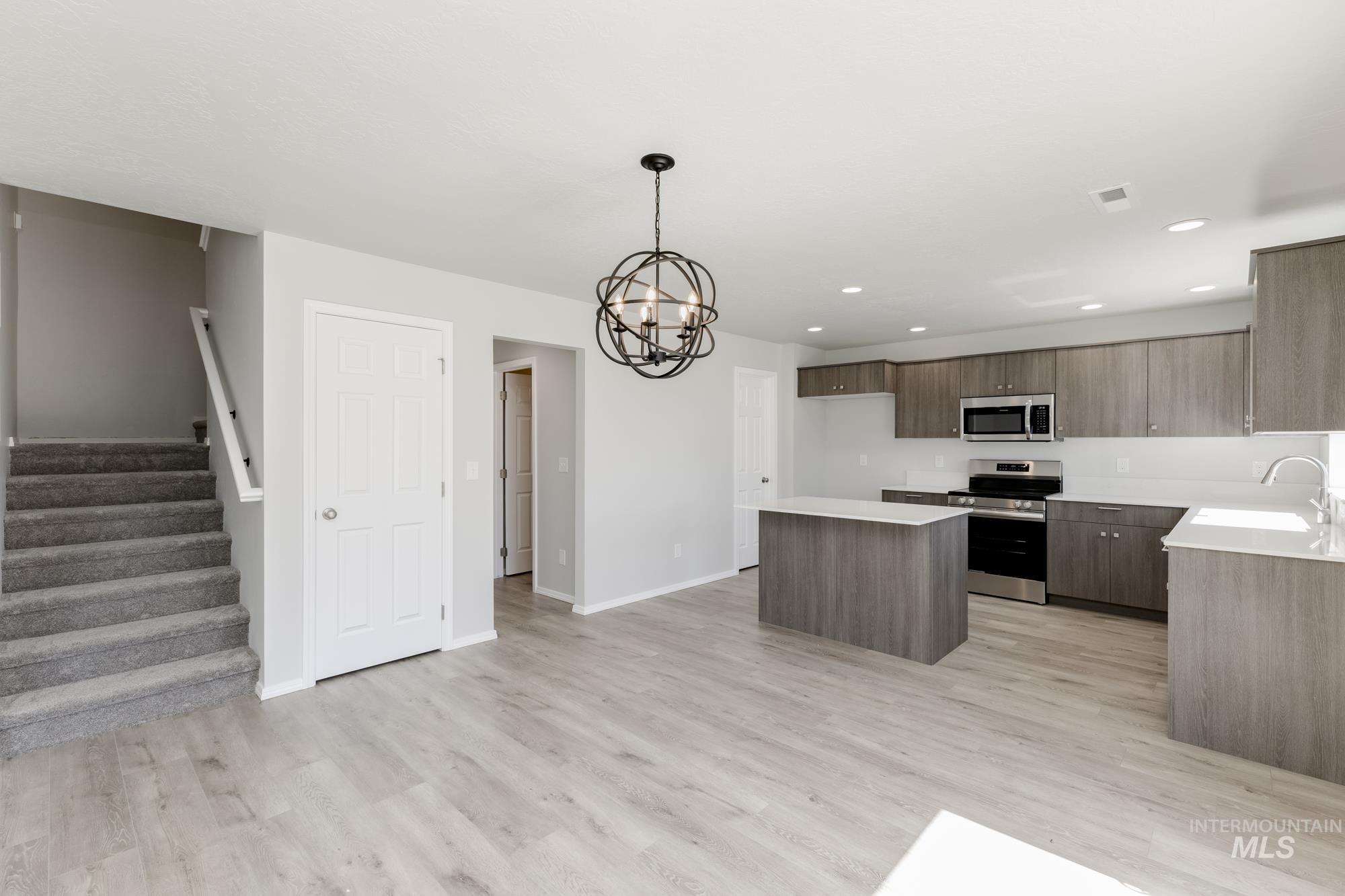 5008 Blue Silver St, Caldwell, Idaho 83605, 4 Bedrooms, 2.5 Bathrooms, Residential For Sale, Price $454,990, 98945713
