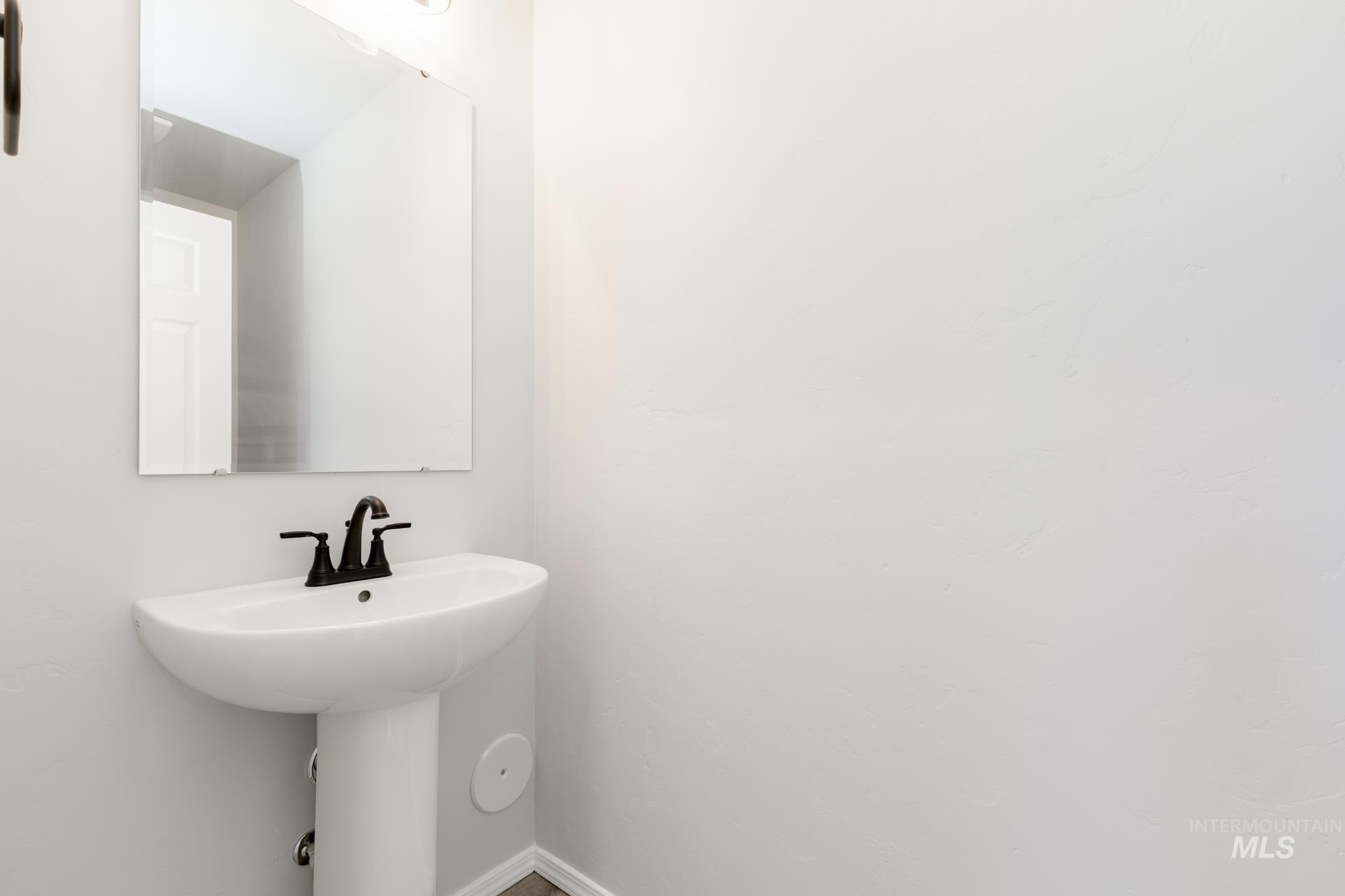 5004 Blue Silver St, Caldwell, Idaho 83605, 4 Bedrooms, 2.5 Bathrooms, Residential For Sale, Price $435,990, 98945714