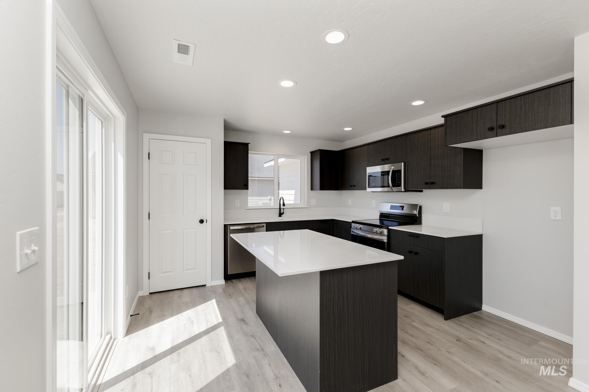 5004 Blue Silver St, Caldwell, Idaho 83605, 4 Bedrooms, 2.5 Bathrooms, Residential For Sale, Price $444,990, 98945714