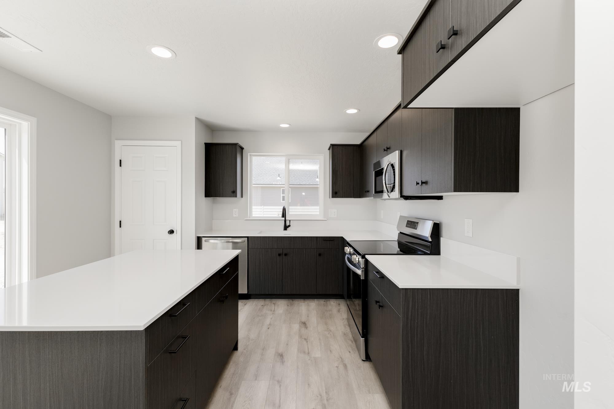 5004 Blue Silver St, Caldwell, Idaho 83605, 4 Bedrooms, 2.5 Bathrooms, Residential For Sale, Price $435,990, 98945714