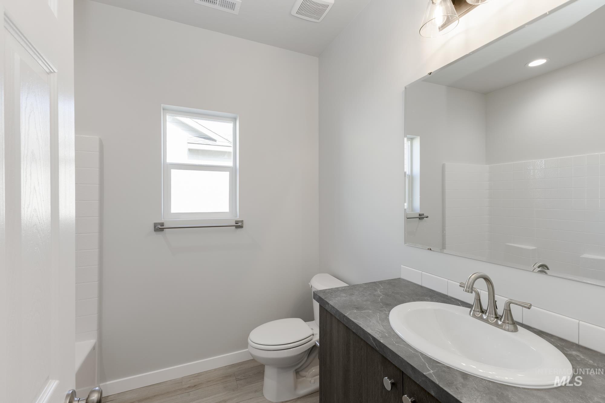 629 W Snowy Owl St, Kuna, Idaho 83634, 4 Bedrooms, 2 Bathrooms, Residential For Sale, Price $589,990, 98945723