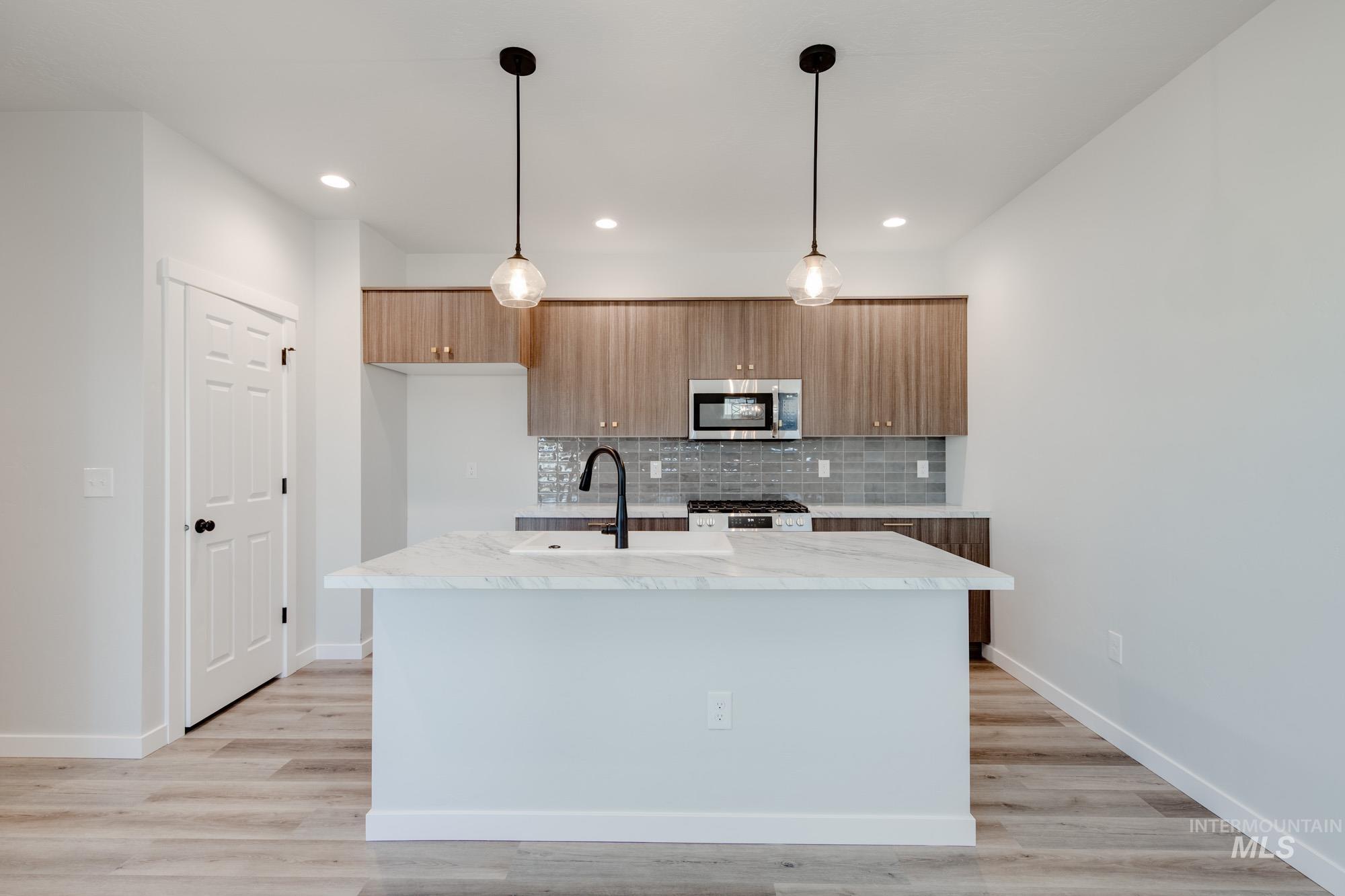 2779 N Rocky Bottom Way, Kuna, Idaho 83634, 3 Bedrooms, 2.5 Bathrooms, Residential For Sale, Price $419,990, 98945744