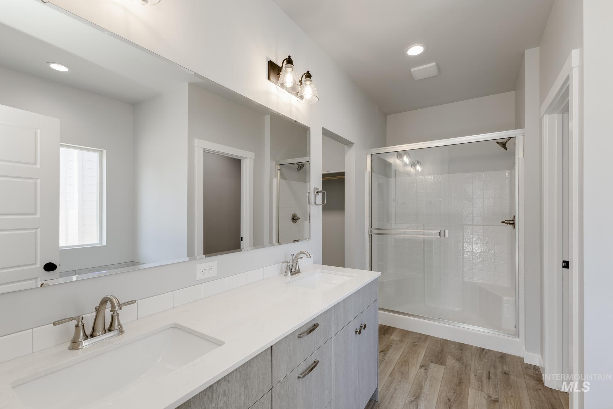 3115 S Carie Ave, Boise, Idaho 83709, 3 Bedrooms, 2 Bathrooms, Residential For Sale, Price $599,990, 98945760
