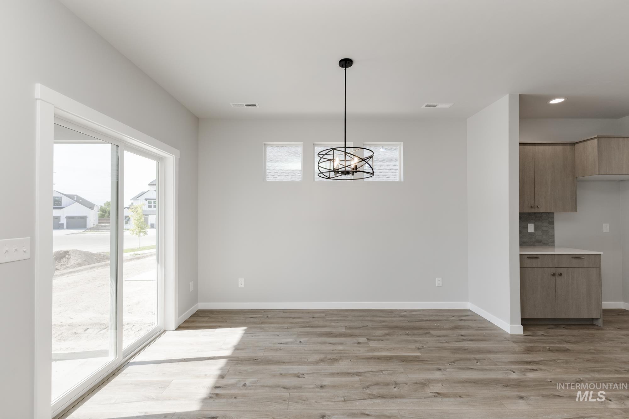 3115 S Carie Ave, Boise, Idaho 83709, 3 Bedrooms, 2 Bathrooms, Residential For Sale, Price $599,990, 98945760