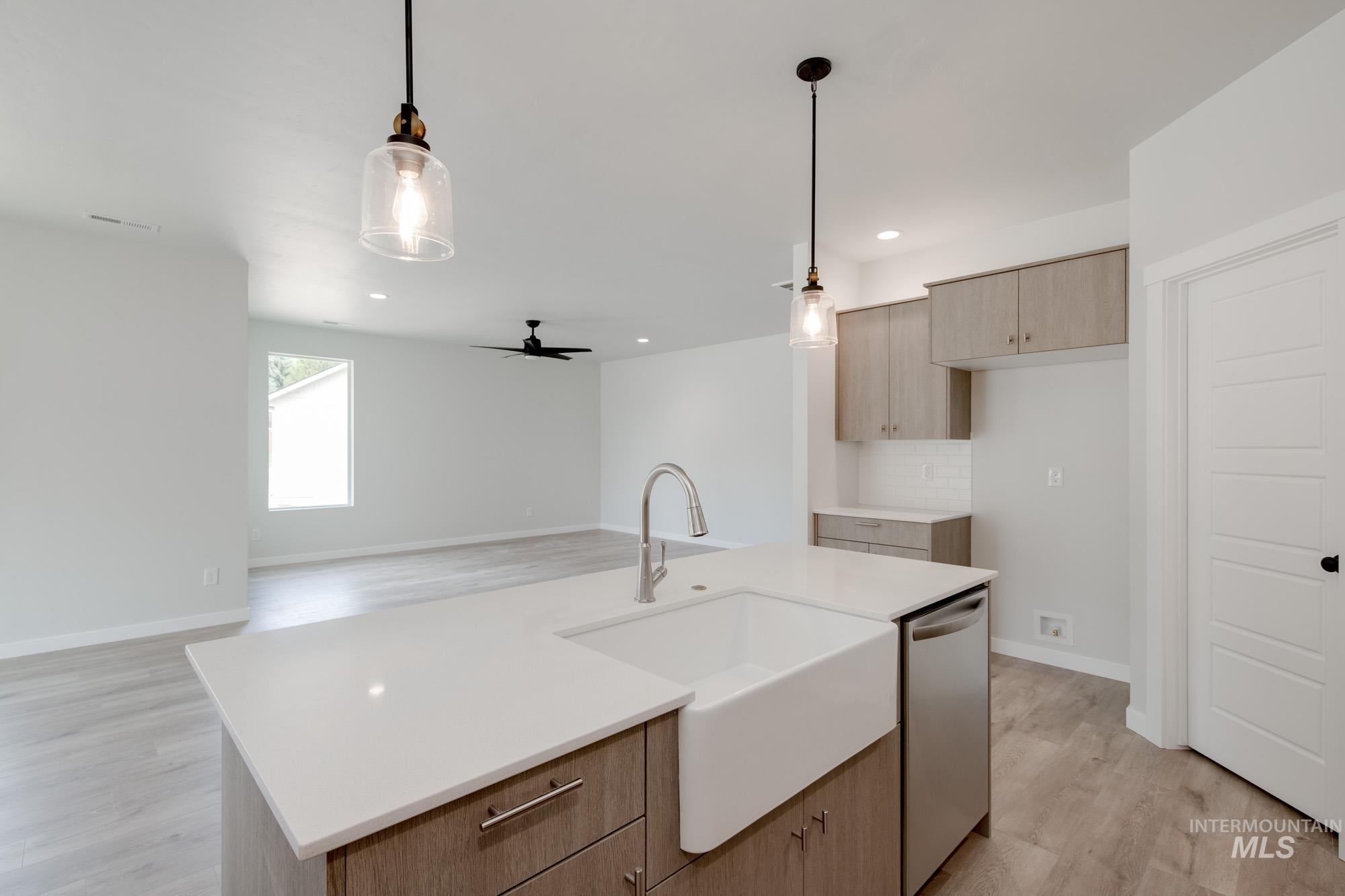10111 W La Jolla Ct, Boise, Idaho 83709, 4 Bedrooms, 2 Bathrooms, Residential For Sale, Price $599,990, 98945762