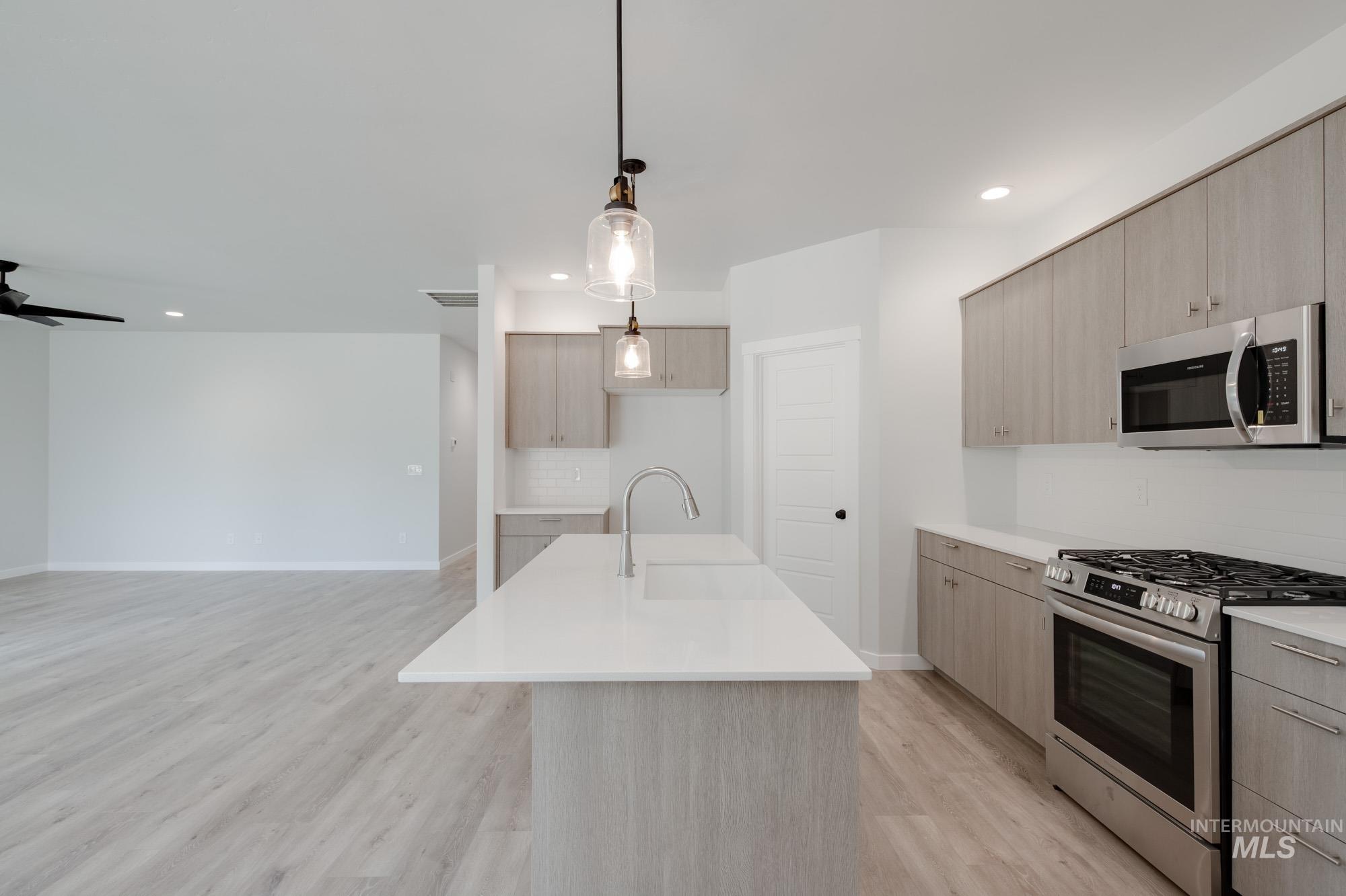 10111 W La Jolla Ct, Boise, Idaho 83709, 4 Bedrooms, 2 Bathrooms, Residential For Sale, Price $599,990, 98945762