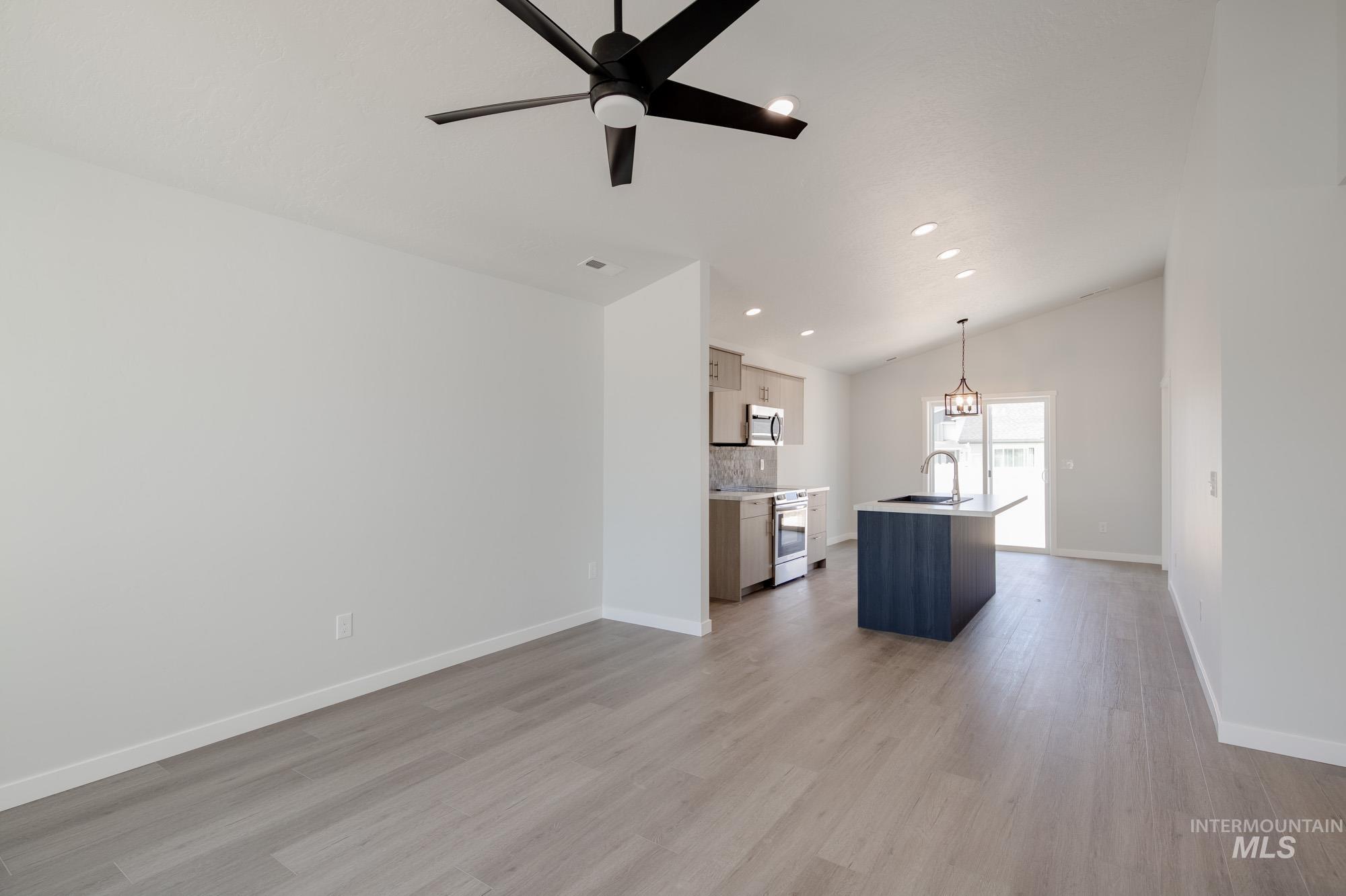 1261 W Bass River Dr, Meridian, Idaho 83642, 3 Bedrooms, 2 Bathrooms, Residential For Sale, Price $394,990, 98945774