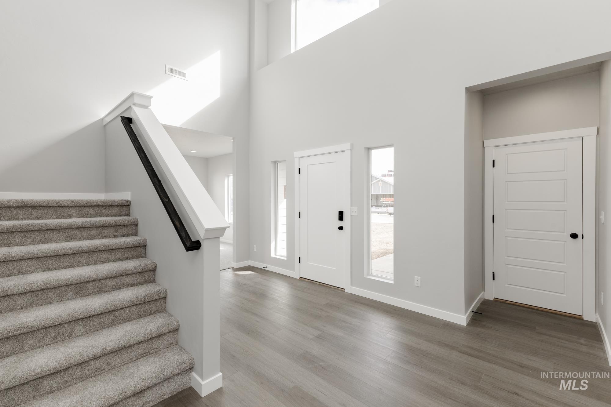 13726 Oliver Street, Caldwell, Idaho 83607, 4 Bedrooms, 2.5 Bathrooms, Residential For Sale, Price $539,990, 98945775