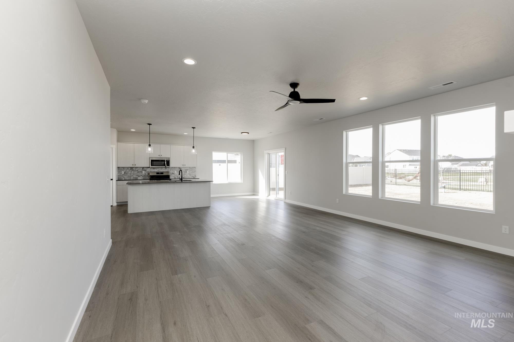 13726 Oliver Street, Caldwell, Idaho 83607, 4 Bedrooms, 2.5 Bathrooms, Residential For Sale, Price $539,990, 98945775