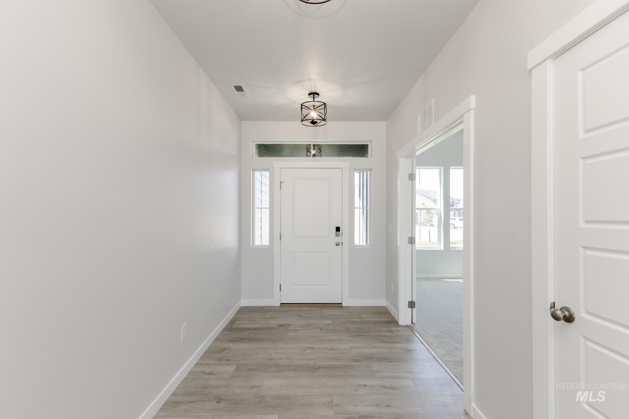 1002 E Perjue Basin Dr, Nampa, Idaho 83686, 4 Bedrooms, 2 Bathrooms, Residential For Sale, Price $549,990, 98945779