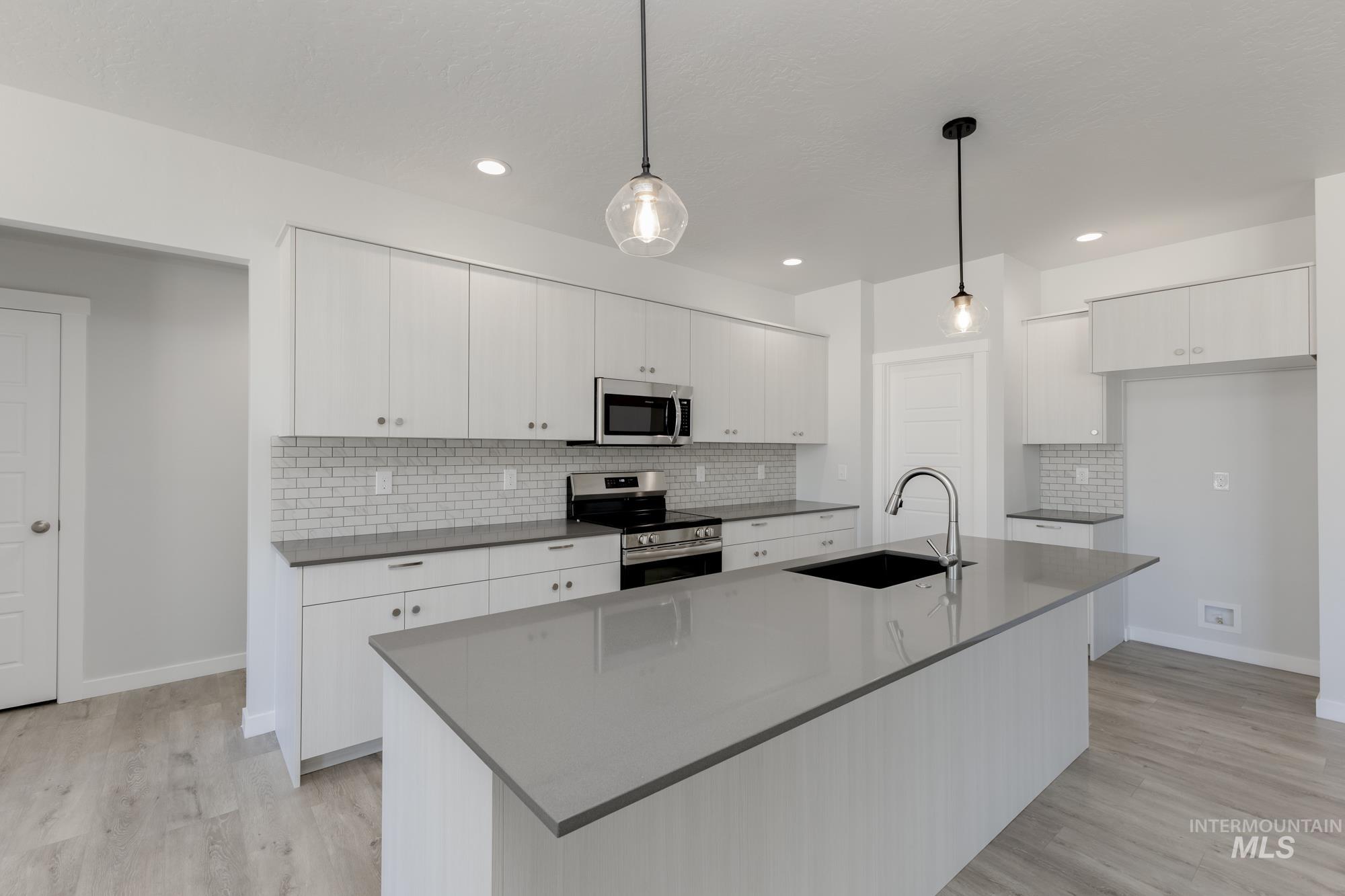 1002 E Perjue Basin Dr, Nampa, Idaho 83686, 4 Bedrooms, 2 Bathrooms, Residential For Sale, Price $549,990, 98945779