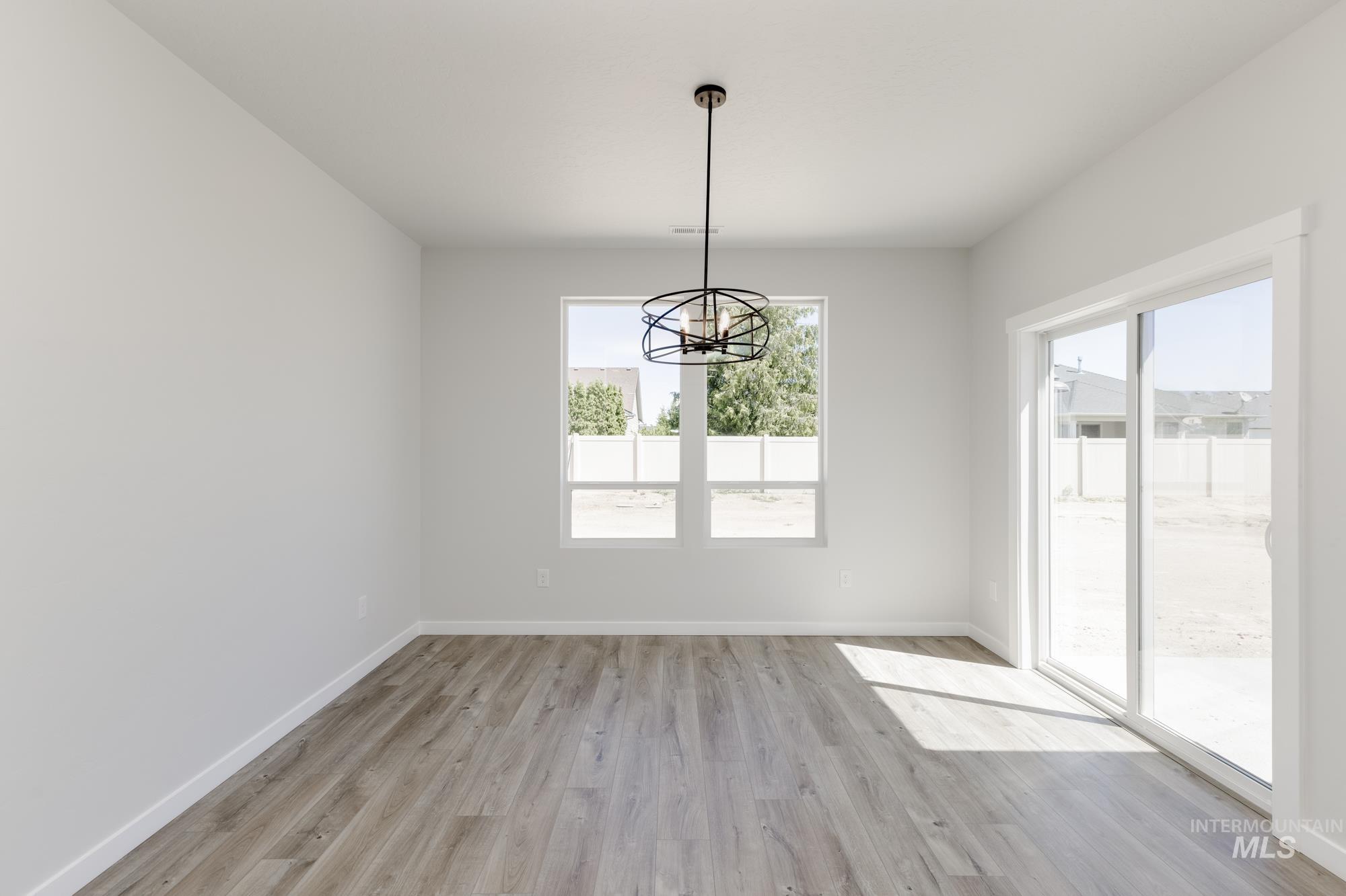 1014 E Perjue Basin Dr, Nampa, Idaho 83686, 4 Bedrooms, 2 Bathrooms, Residential For Sale, Price $529,990, 98945781